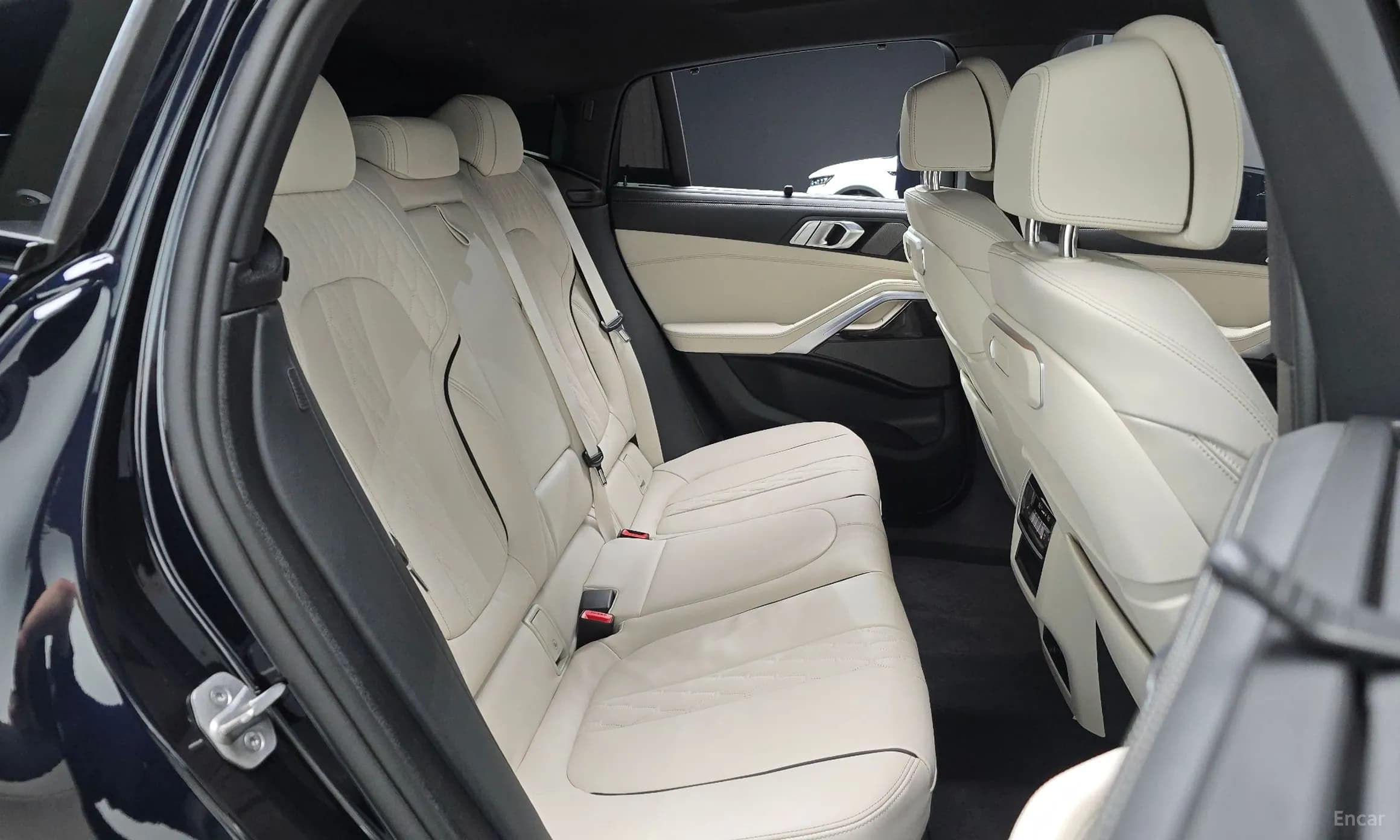 X6 (G06)