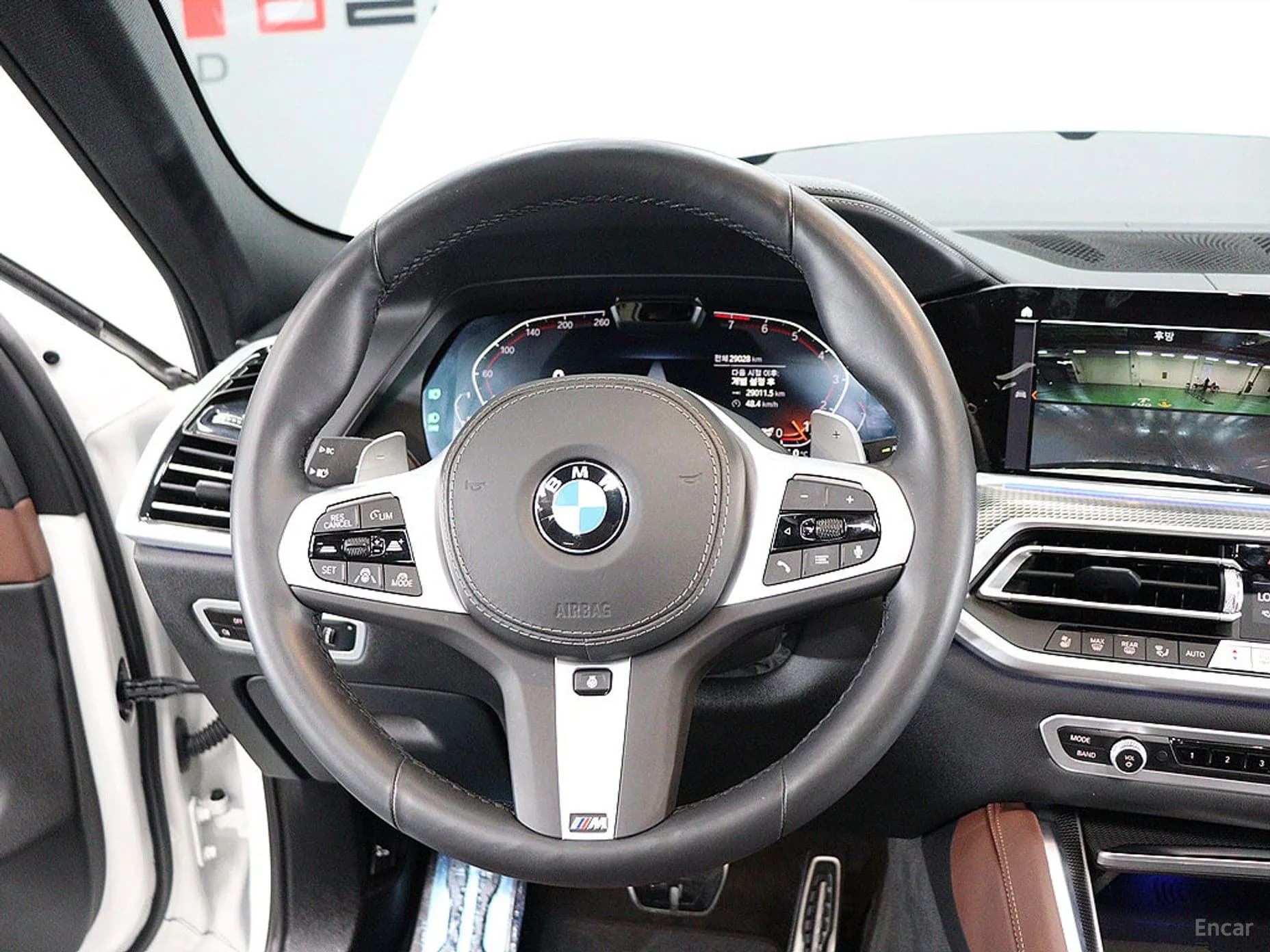 X6 (G06)