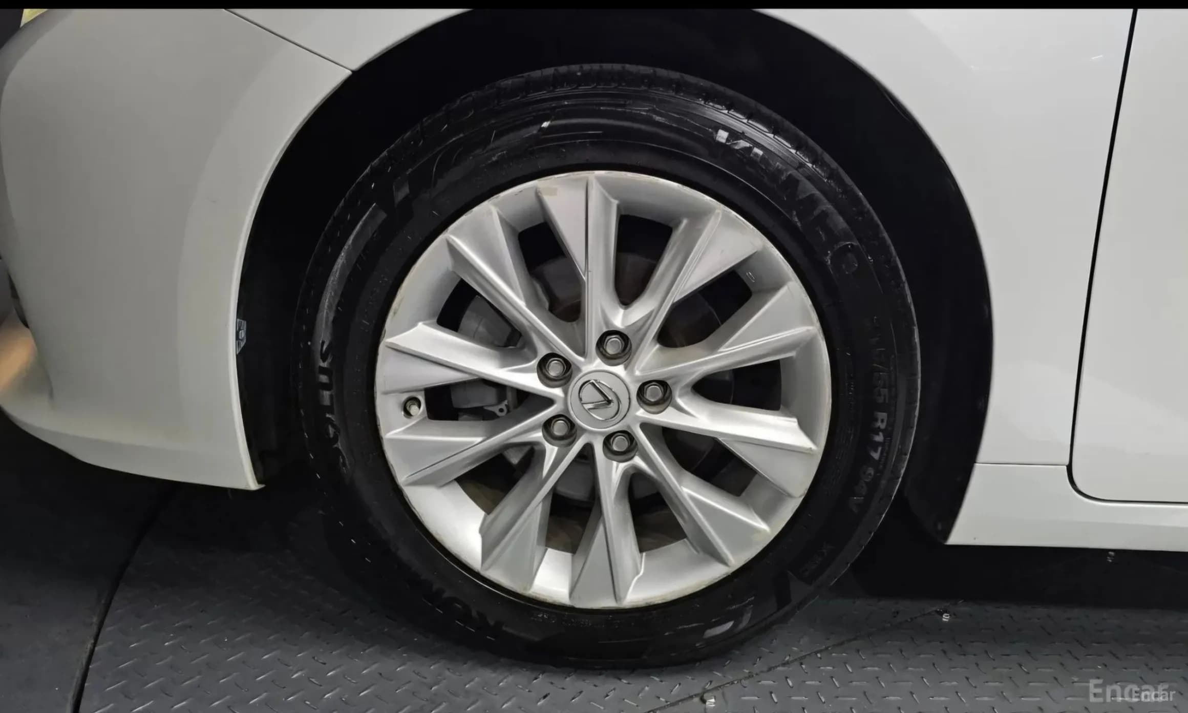 New ES300h