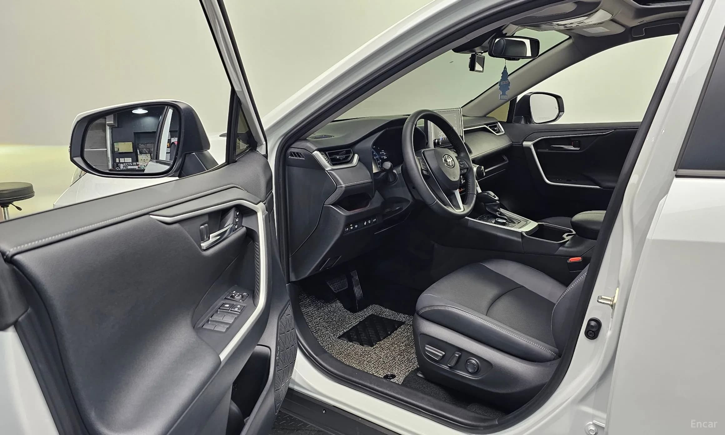 RAV4 5th Generation