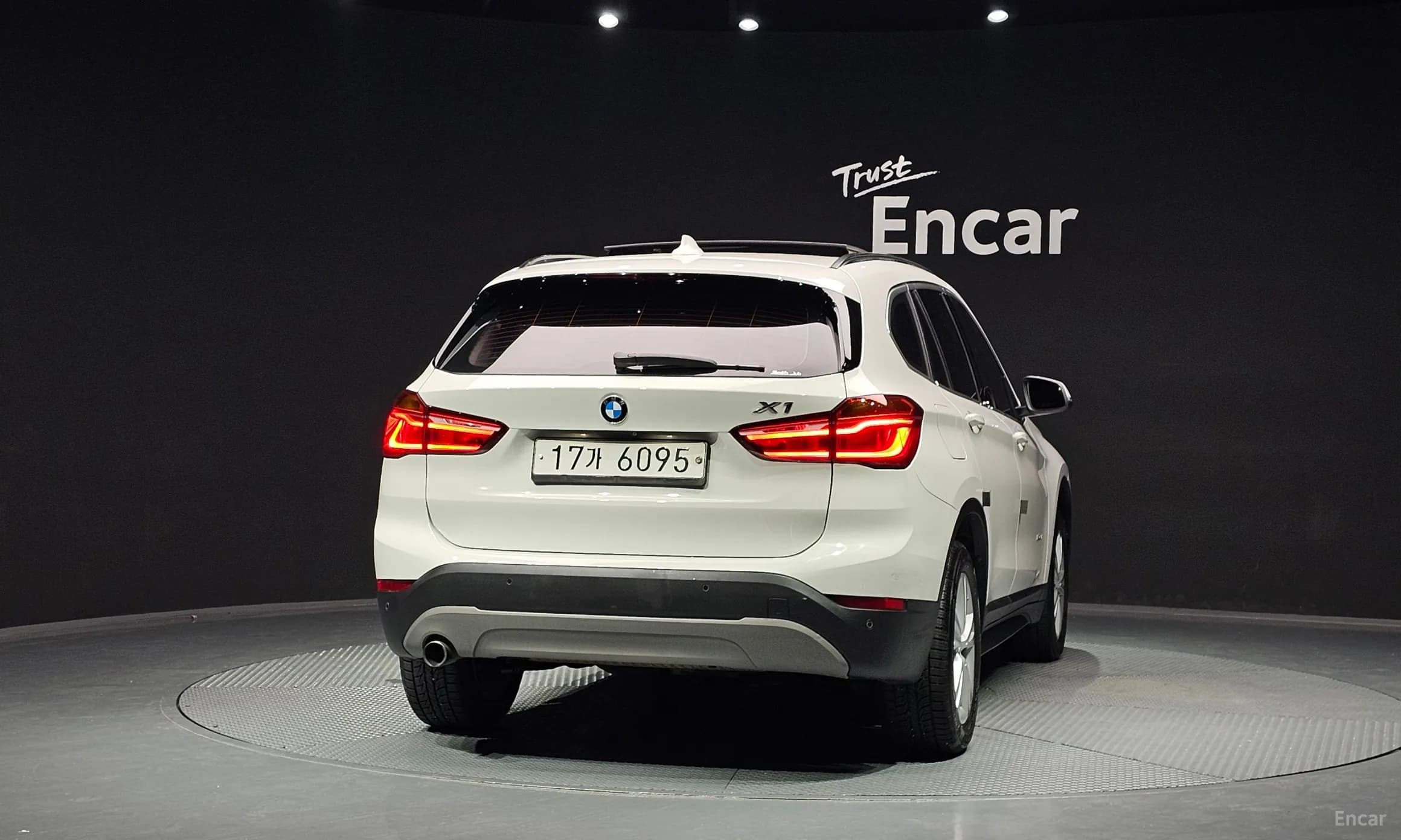X1 (F48)