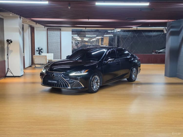ES300h 7th Generation