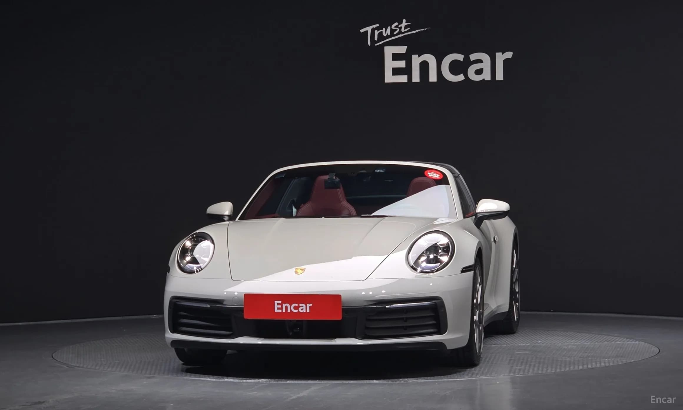 911 (992)