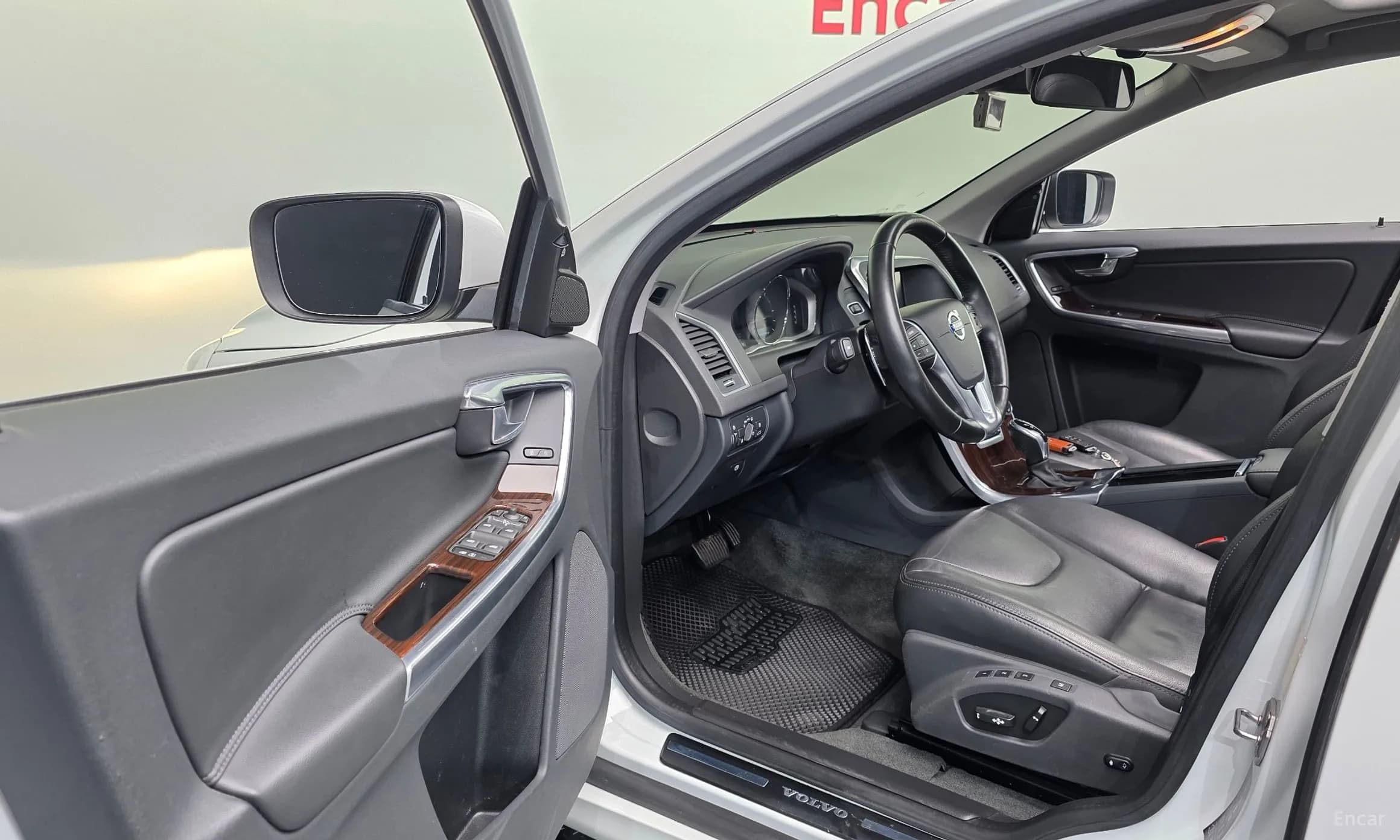 XC60