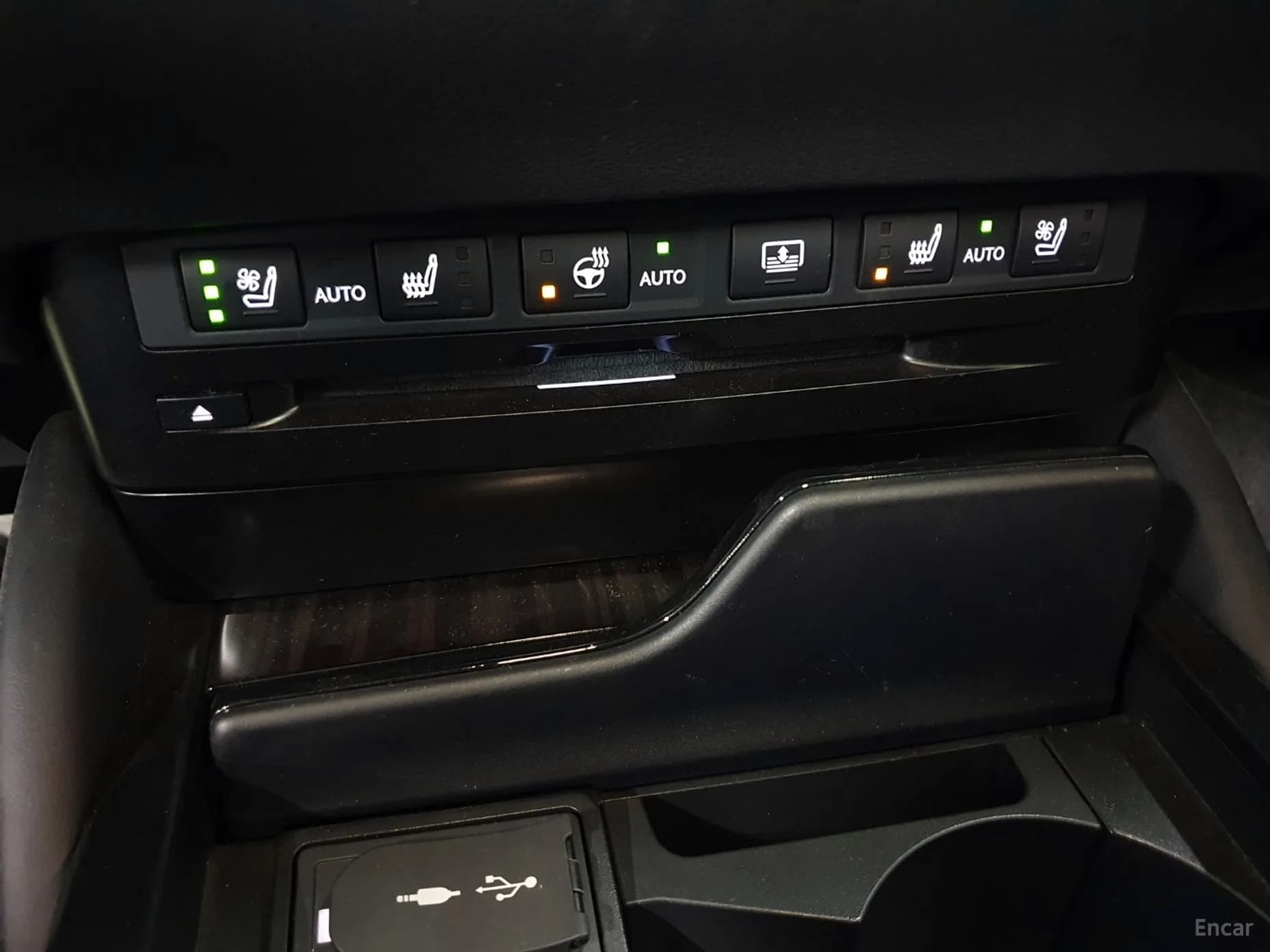 ES300h 7th Generation