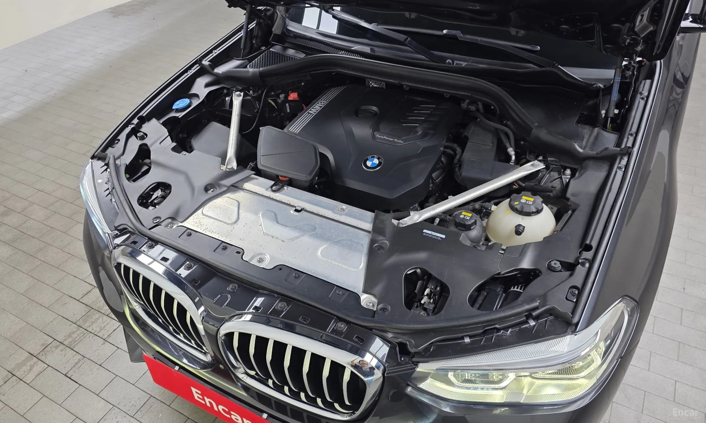 X4 (G02)