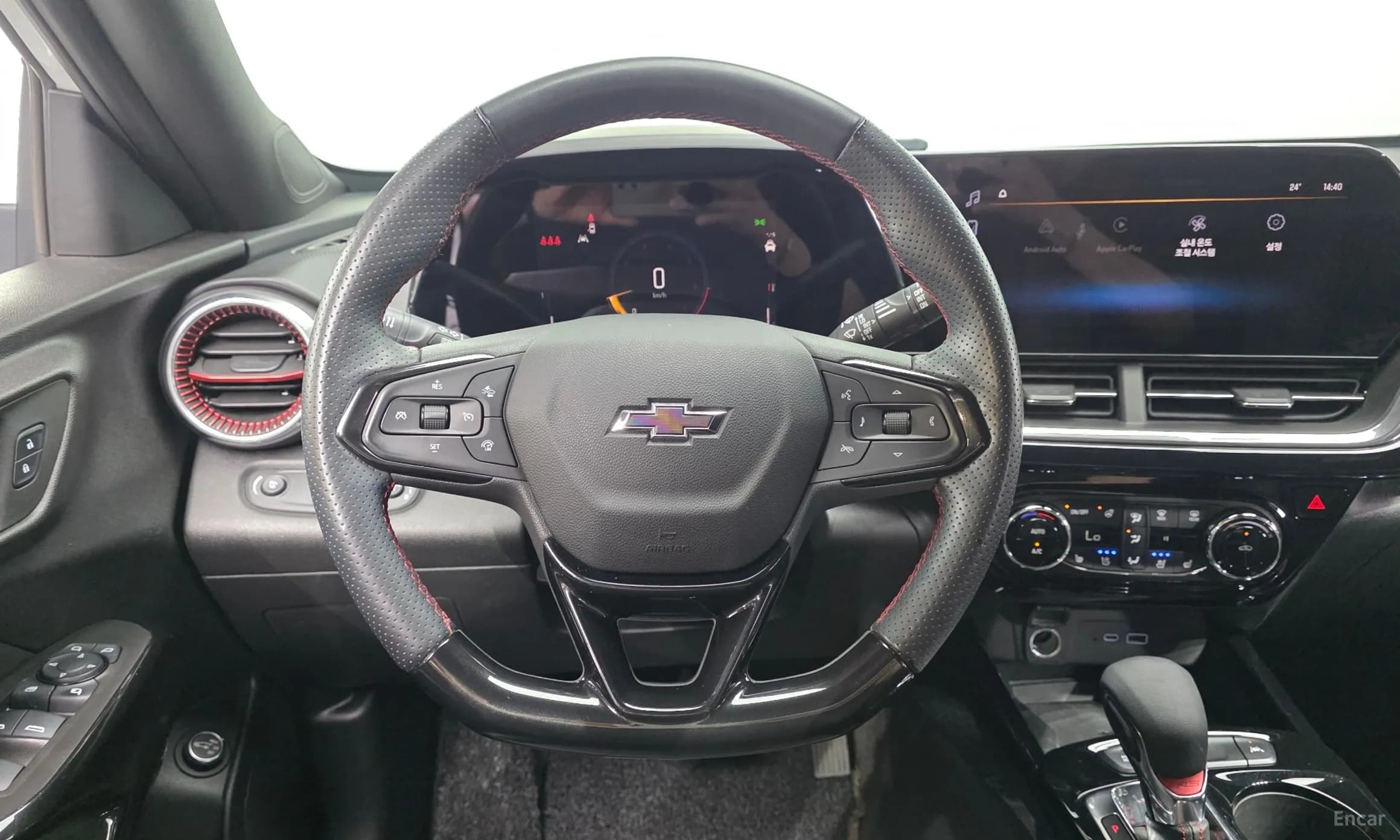 Trax Crossover