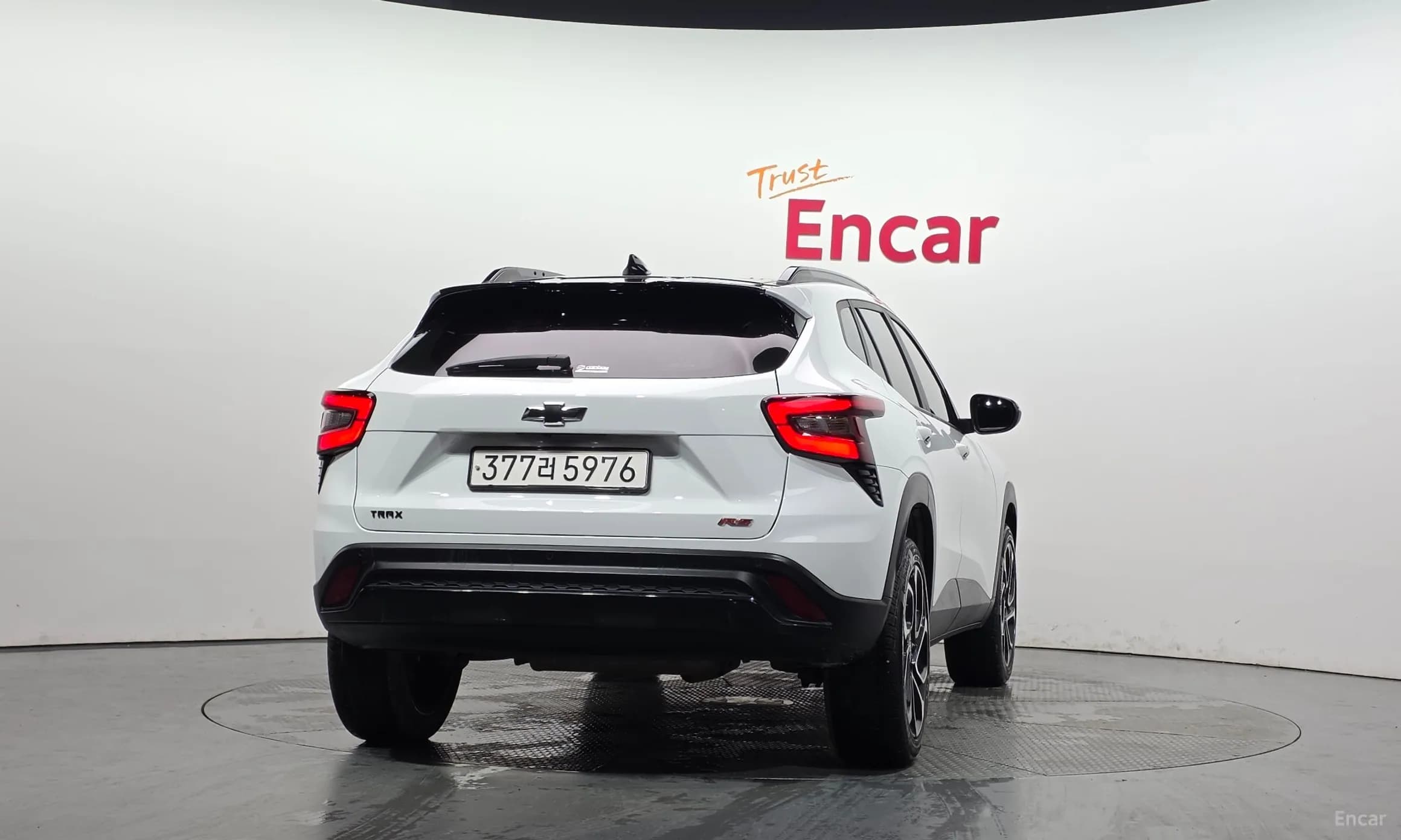 Trax Crossover