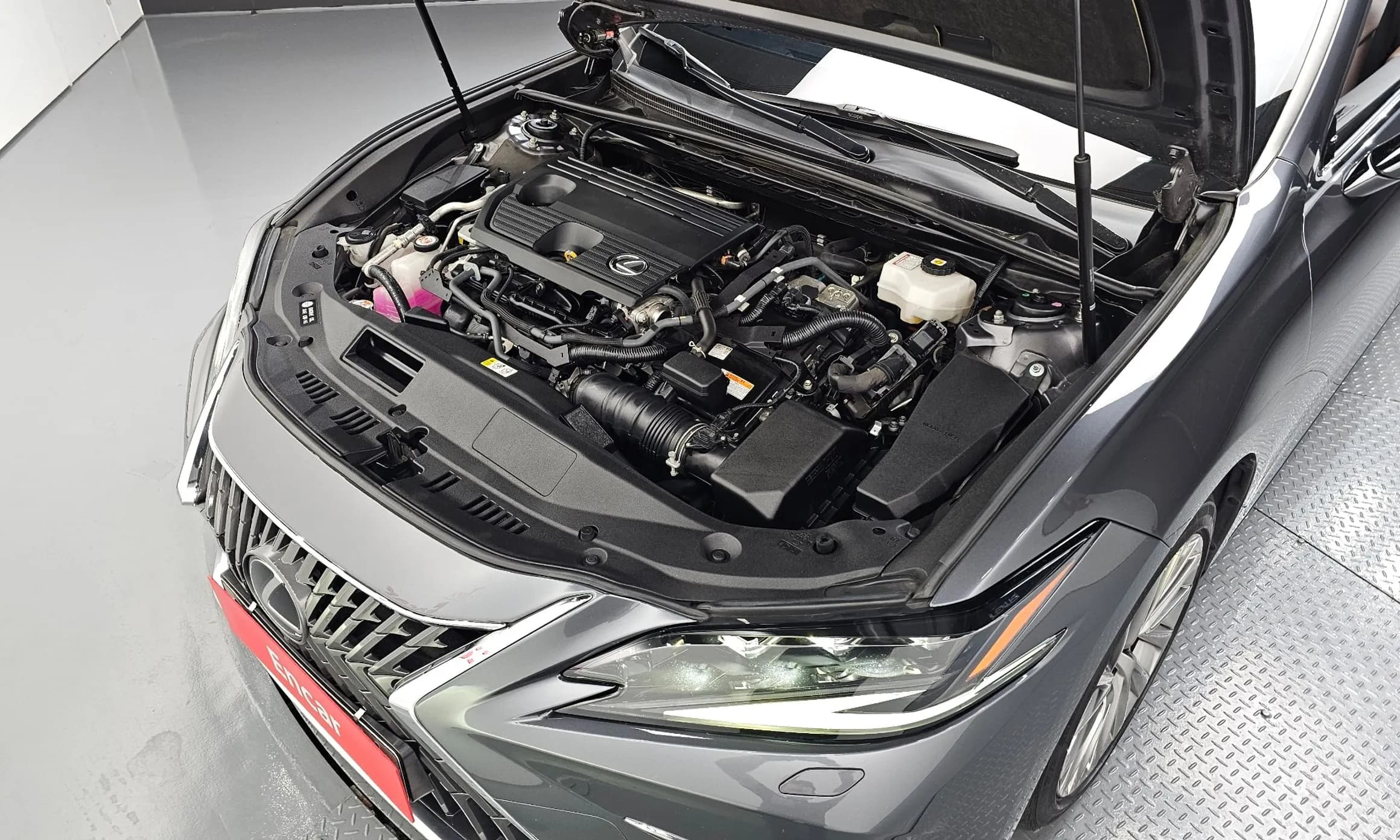 ES300h 7th Generation