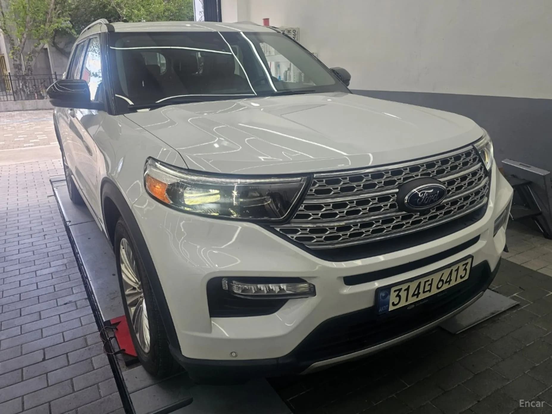 Explorer 6th Generation
