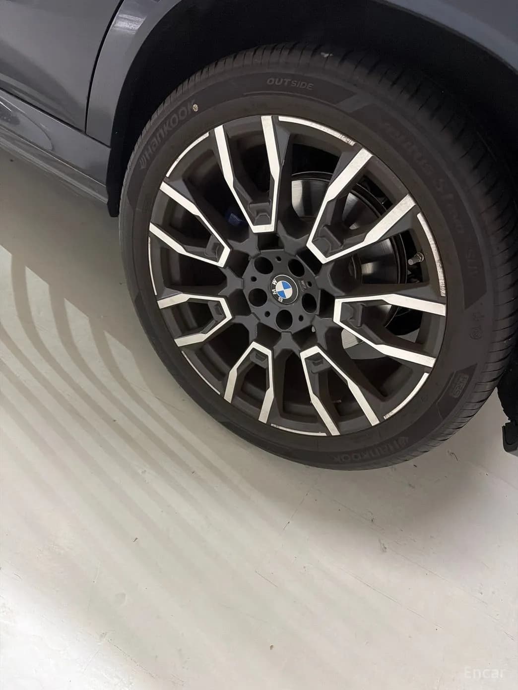 X6 (G06)