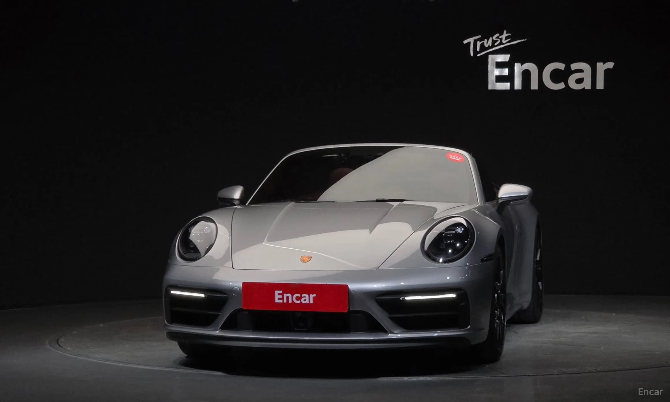 911 (992)
