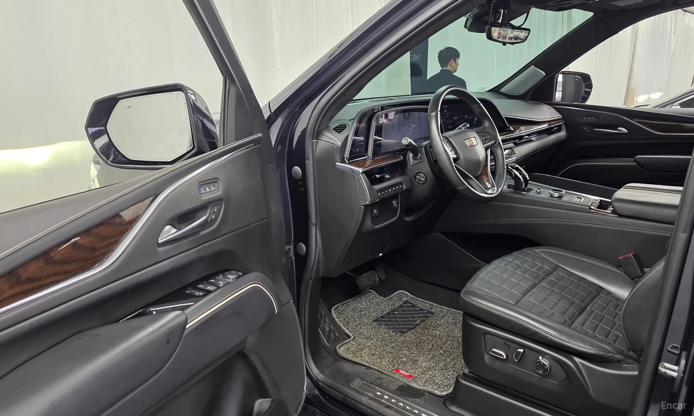 Escalade 5th Generation