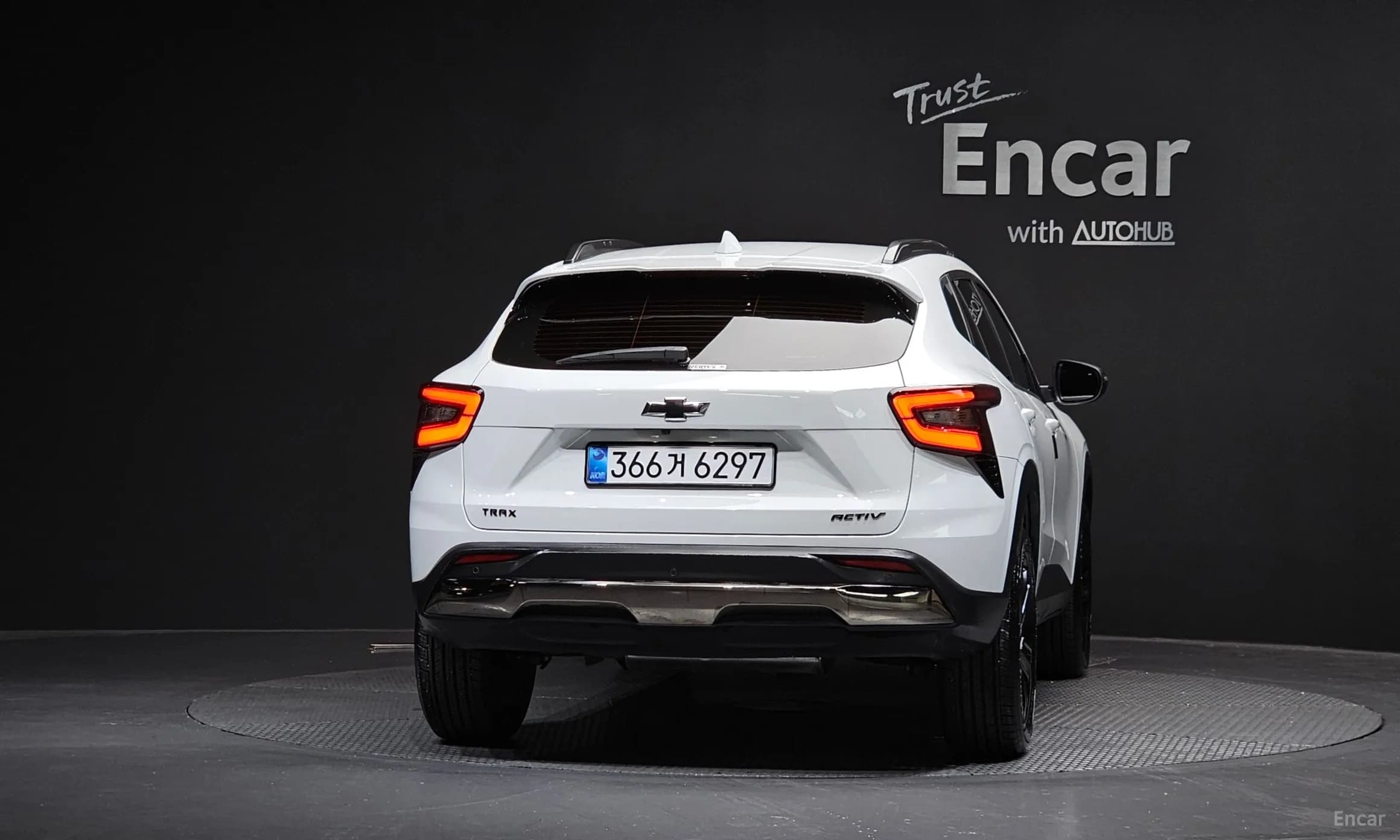 Trax Crossover