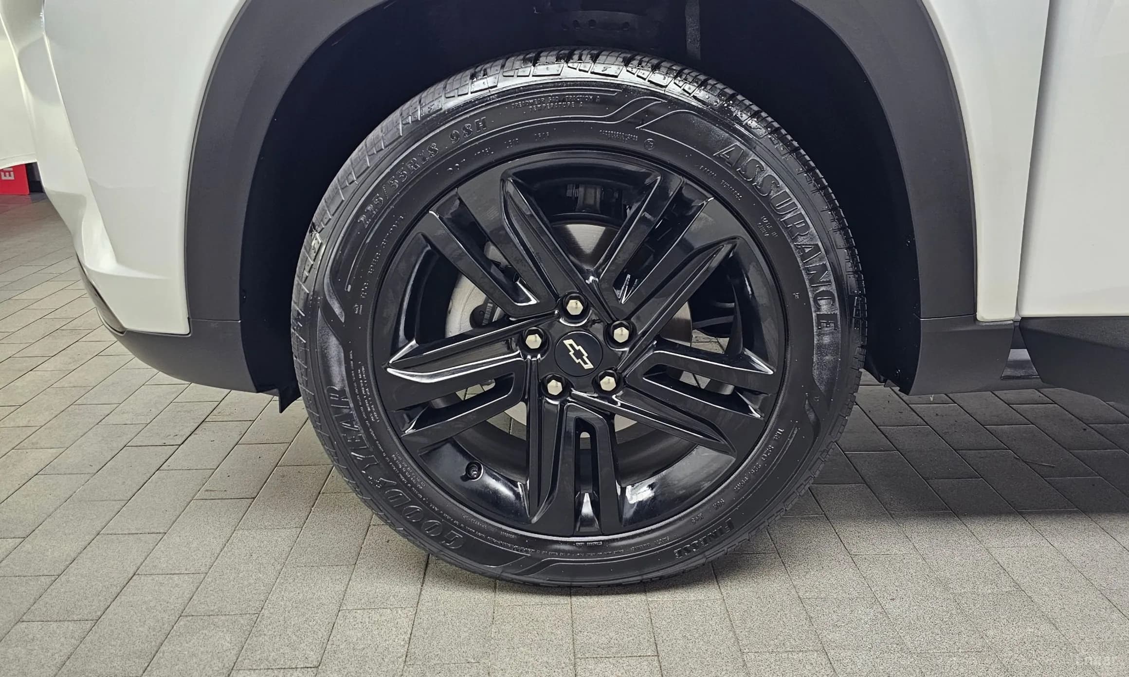 Trax Crossover