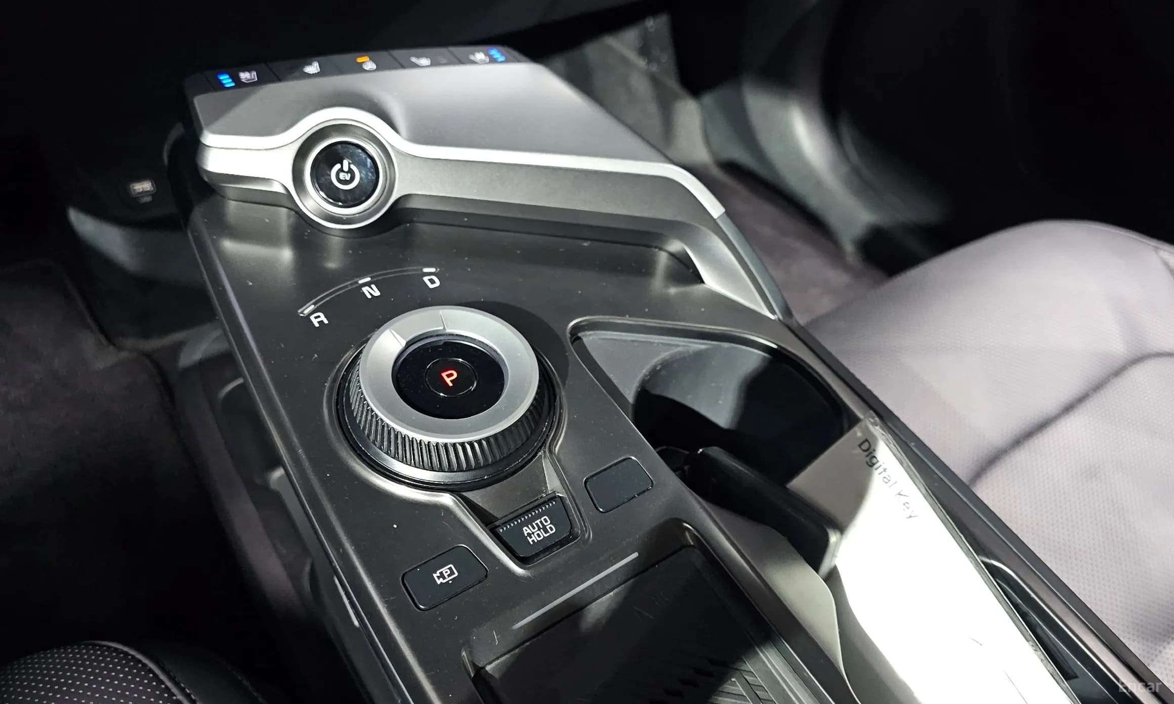 EV6