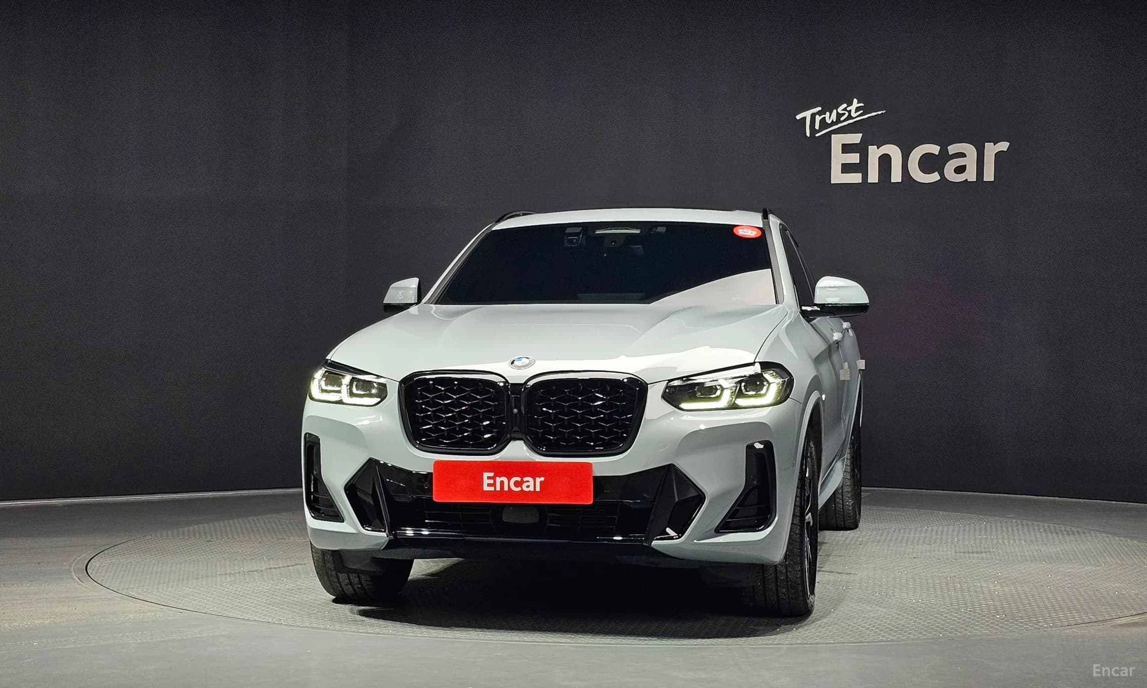 X4 (G02)