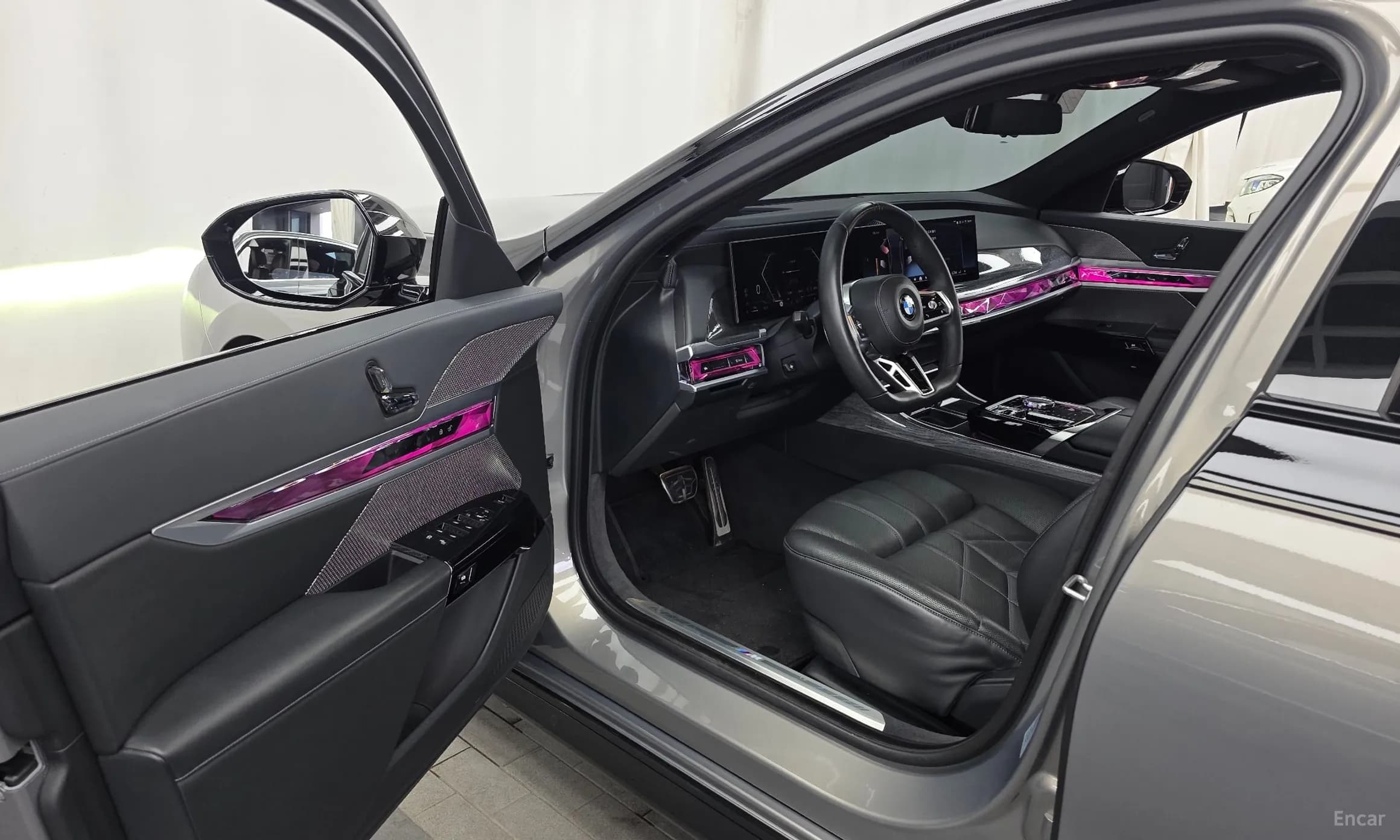 7 Series (G70)