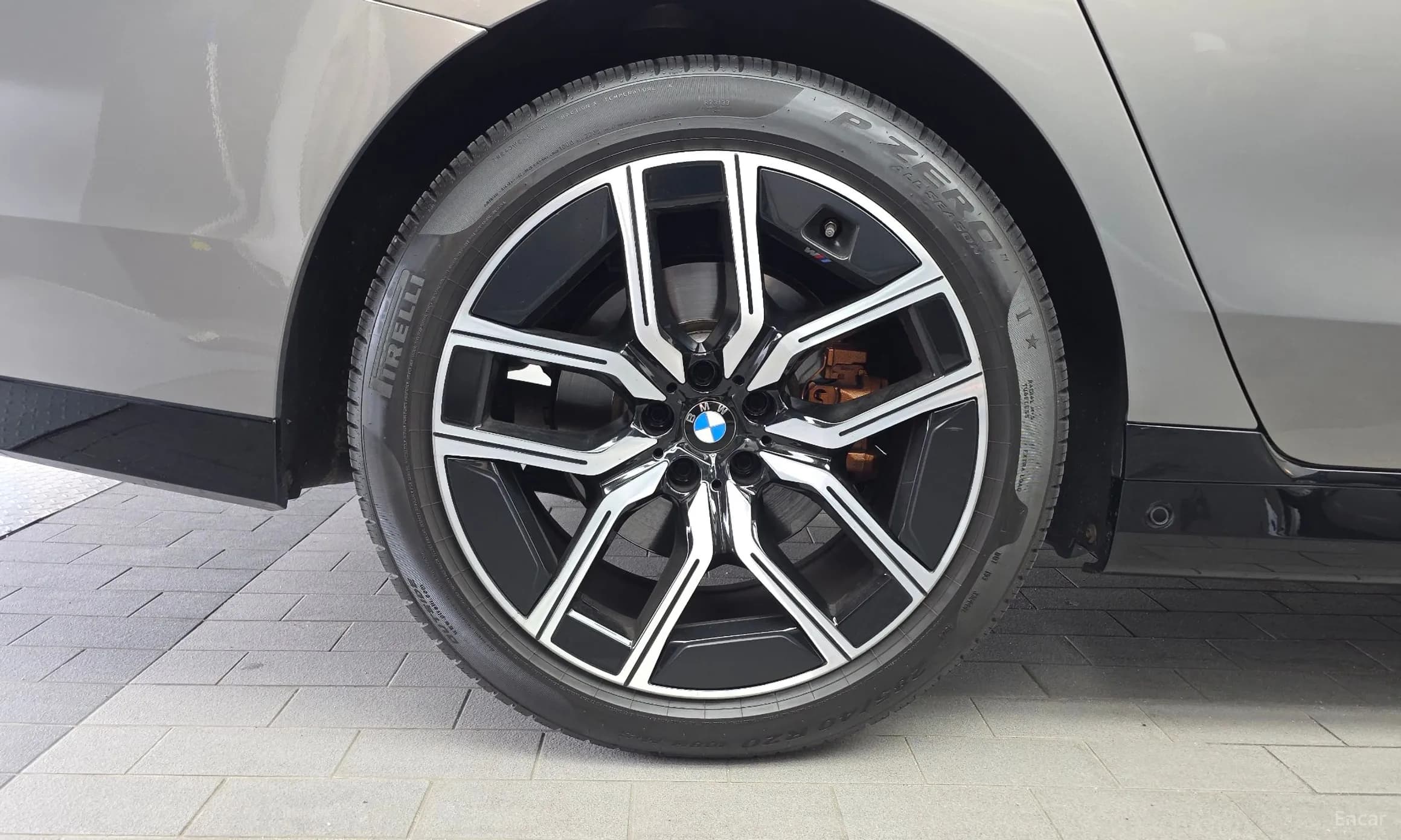 7 Series (G70)