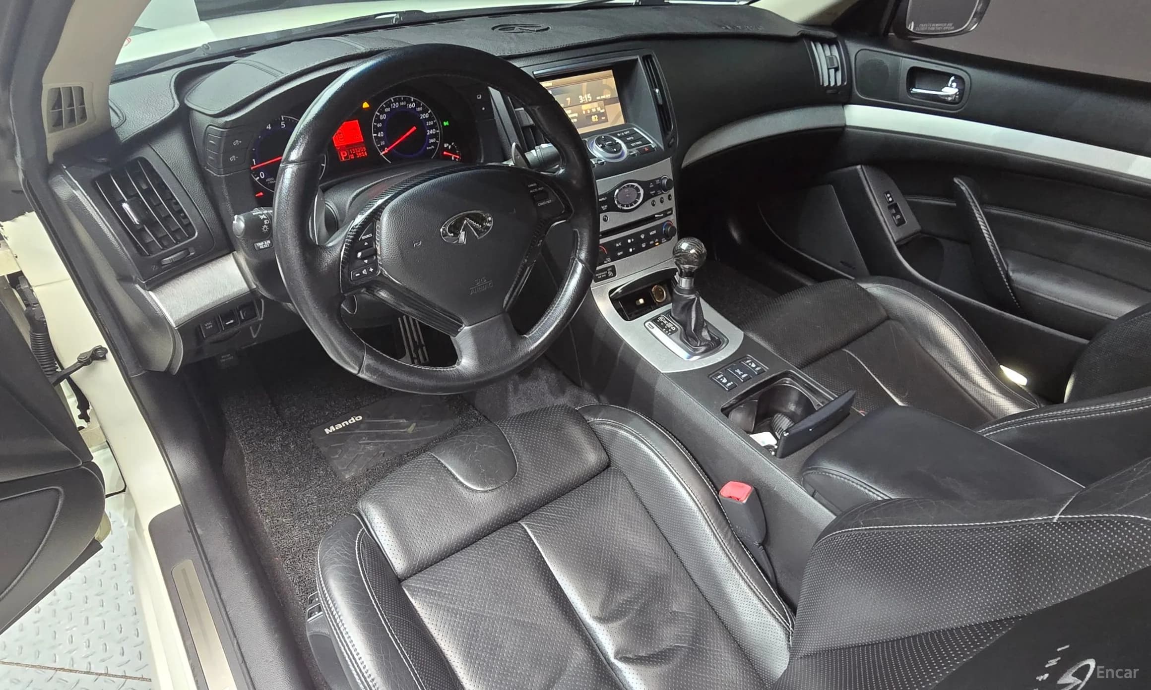 G37