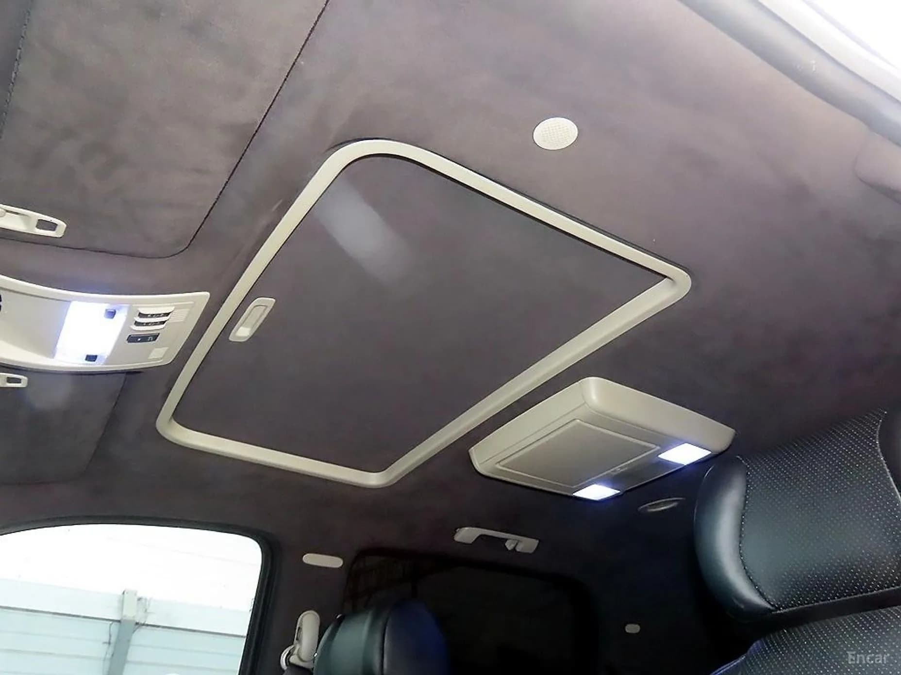 Server Van