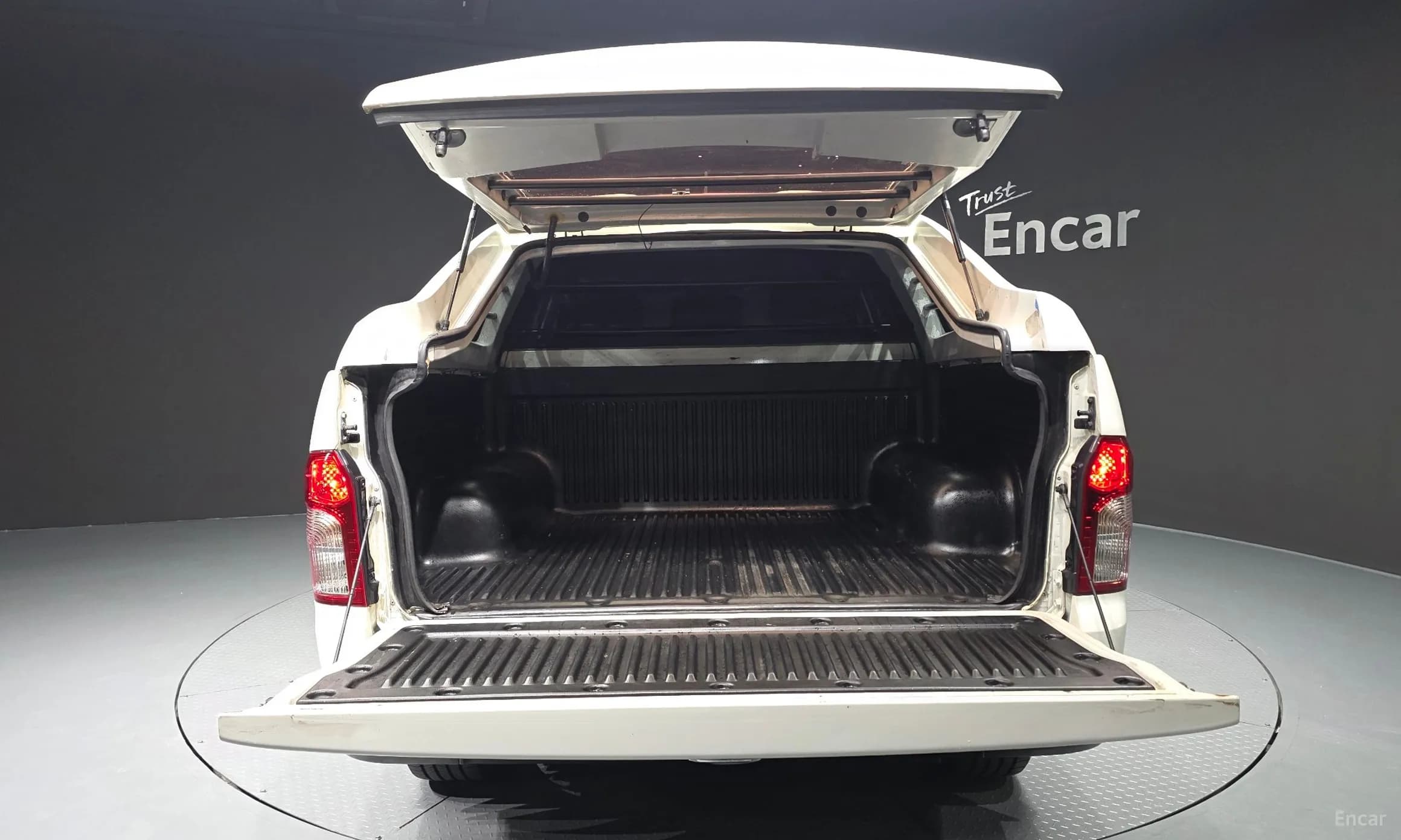 Korando Sports