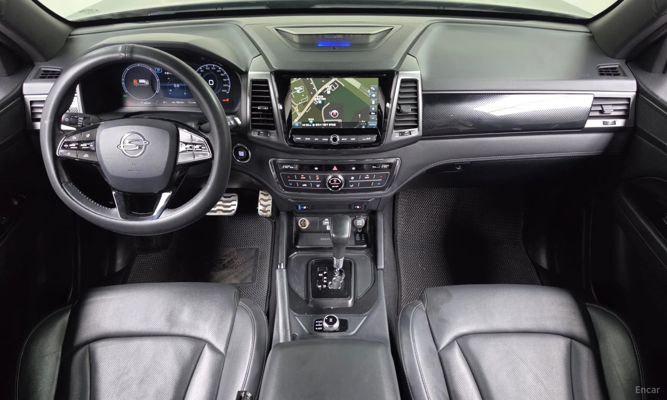 Rexton Sports Khan