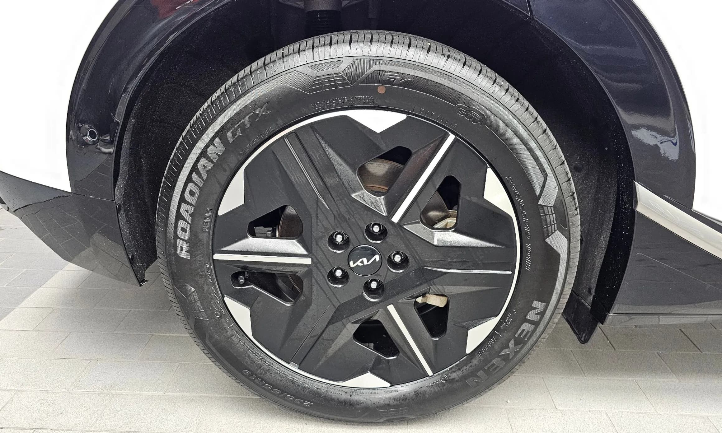 EV6