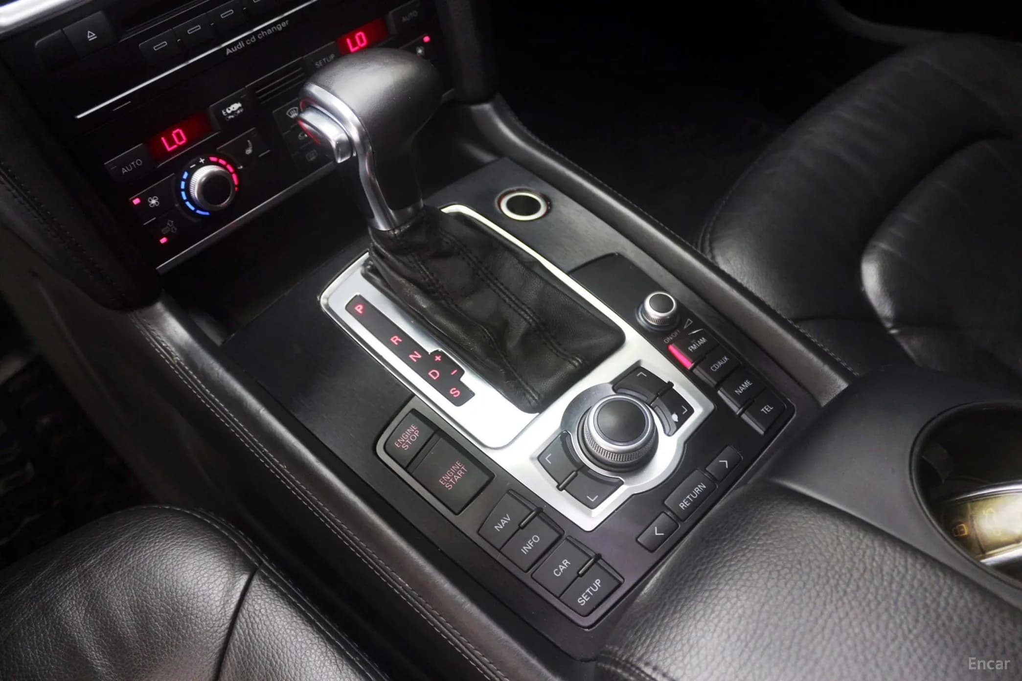 Q7