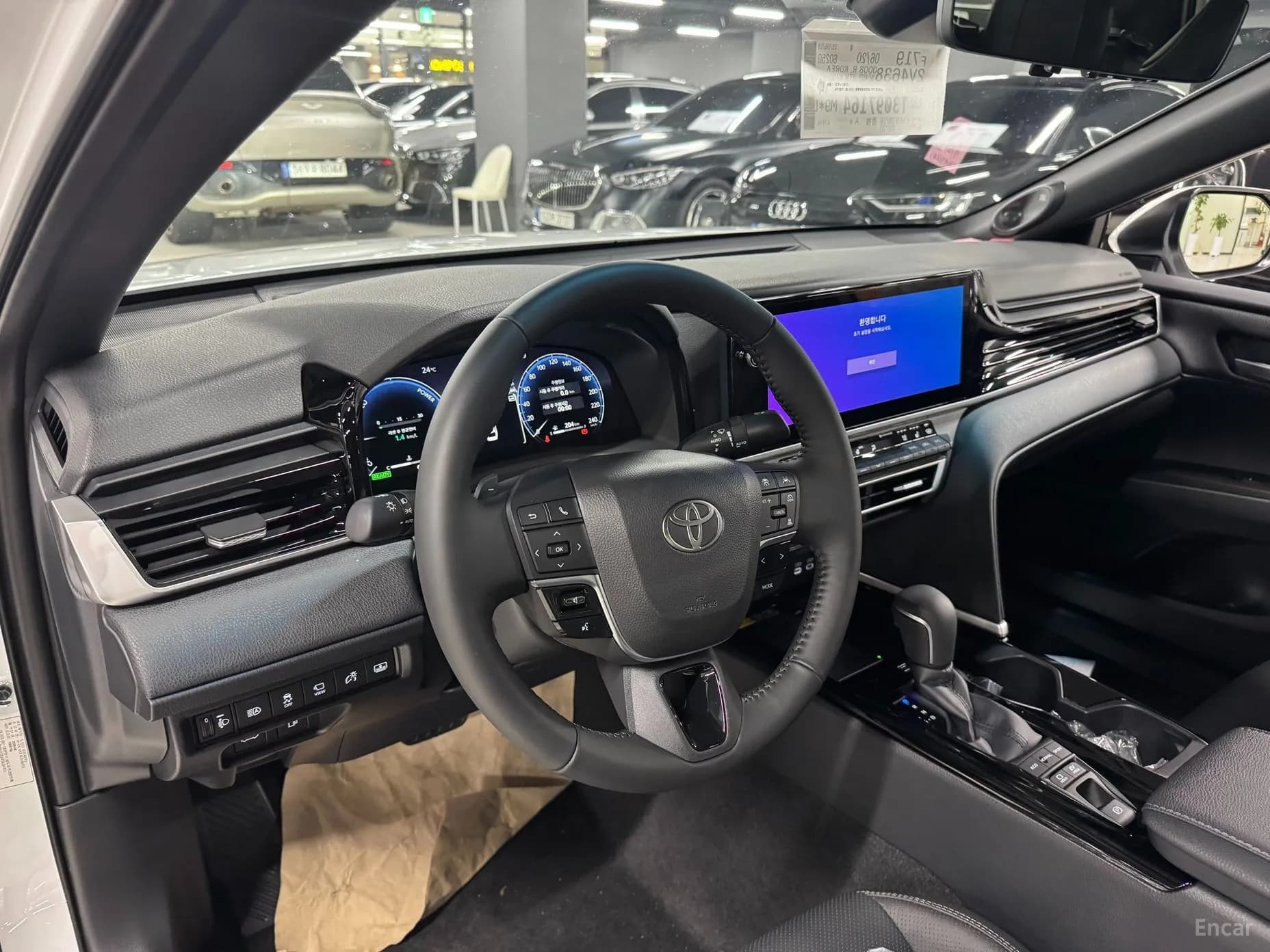 Camry (XV80)