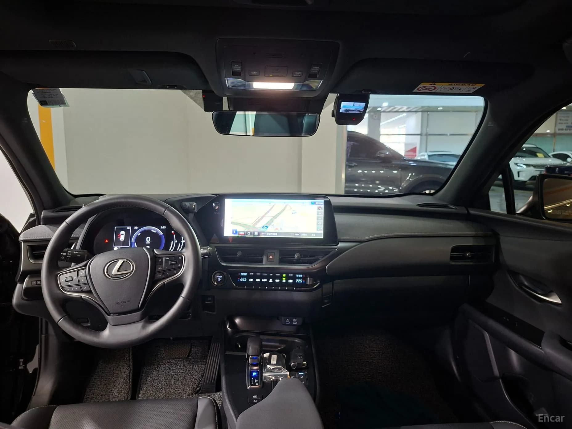 UX300h