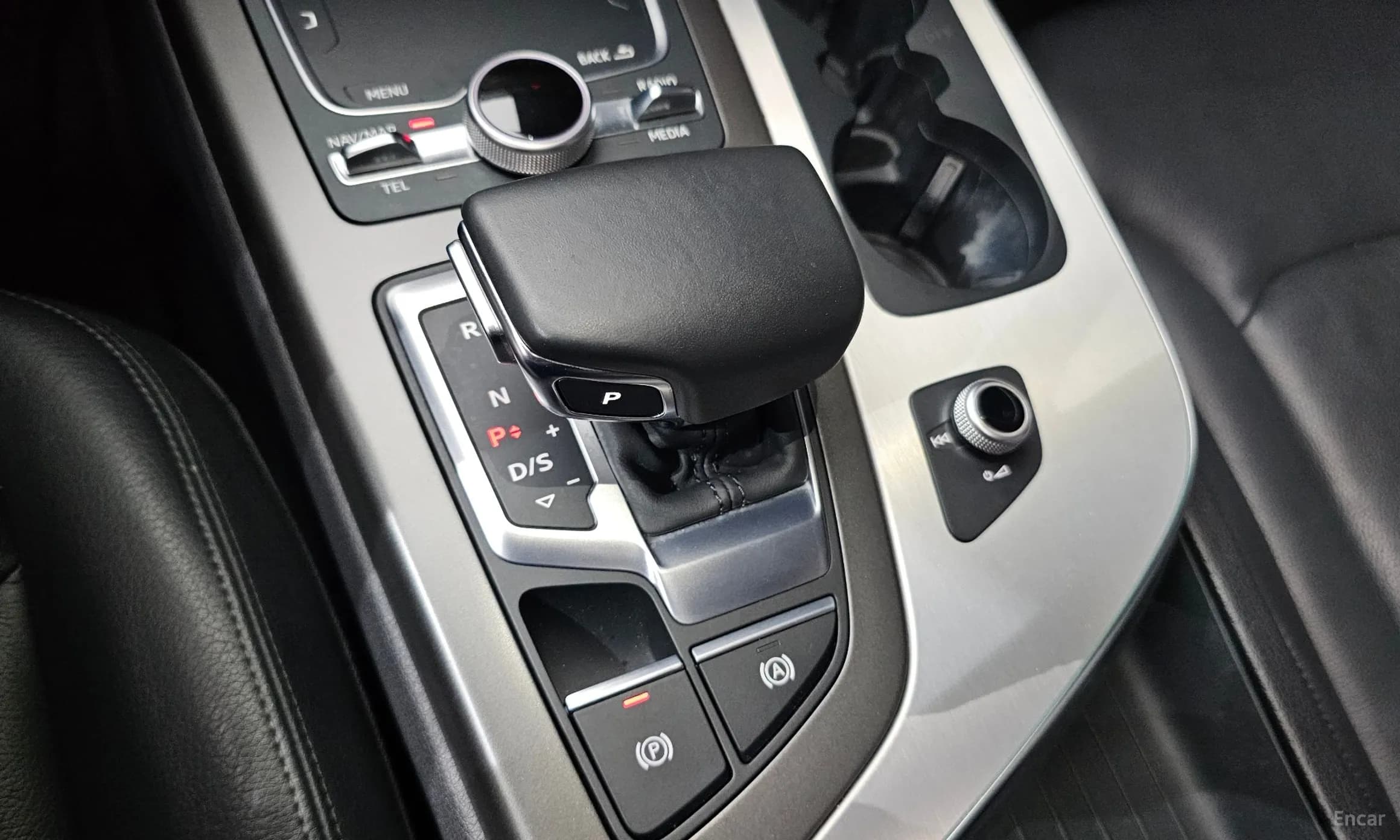 Q7 (4M)