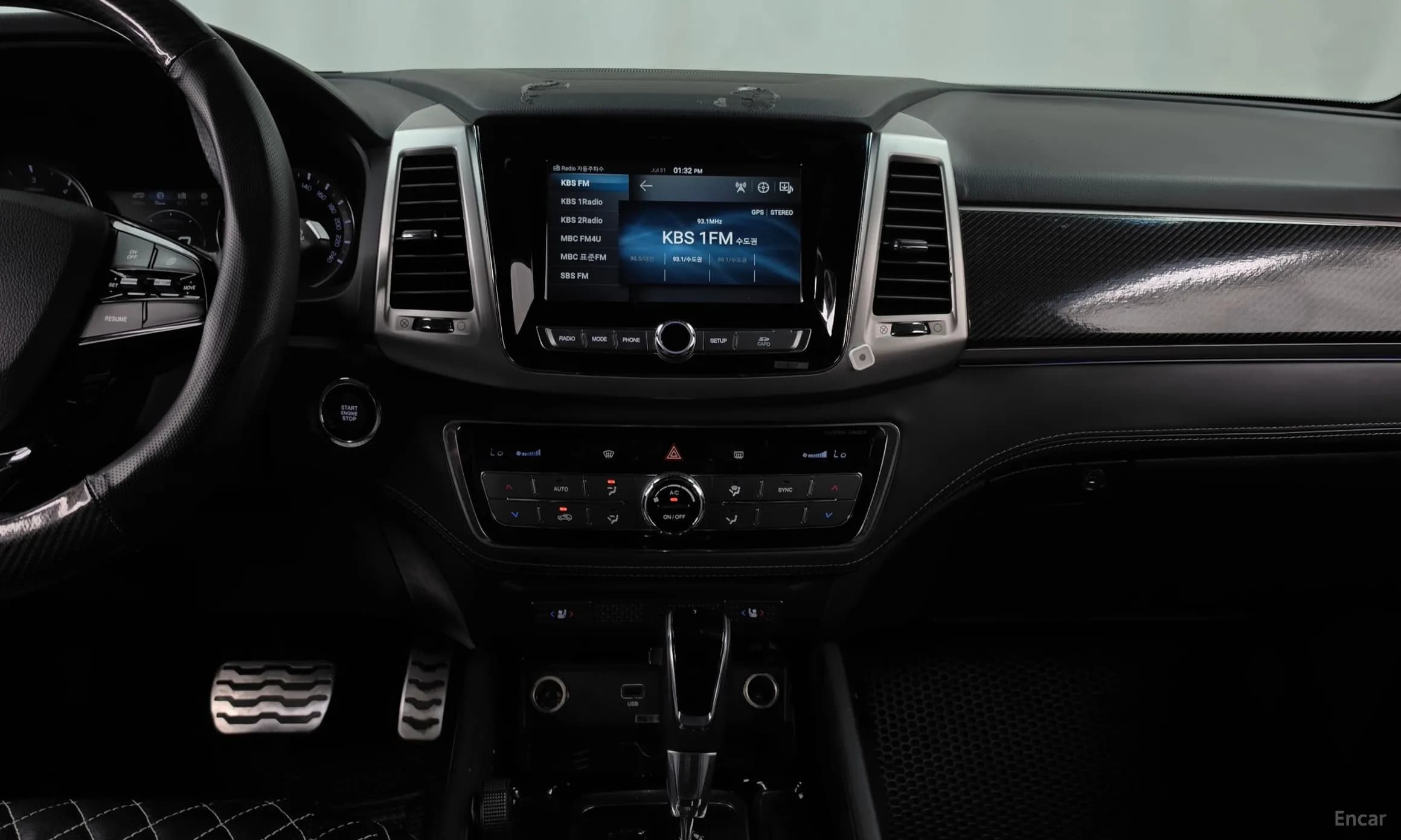 G4 Rexton