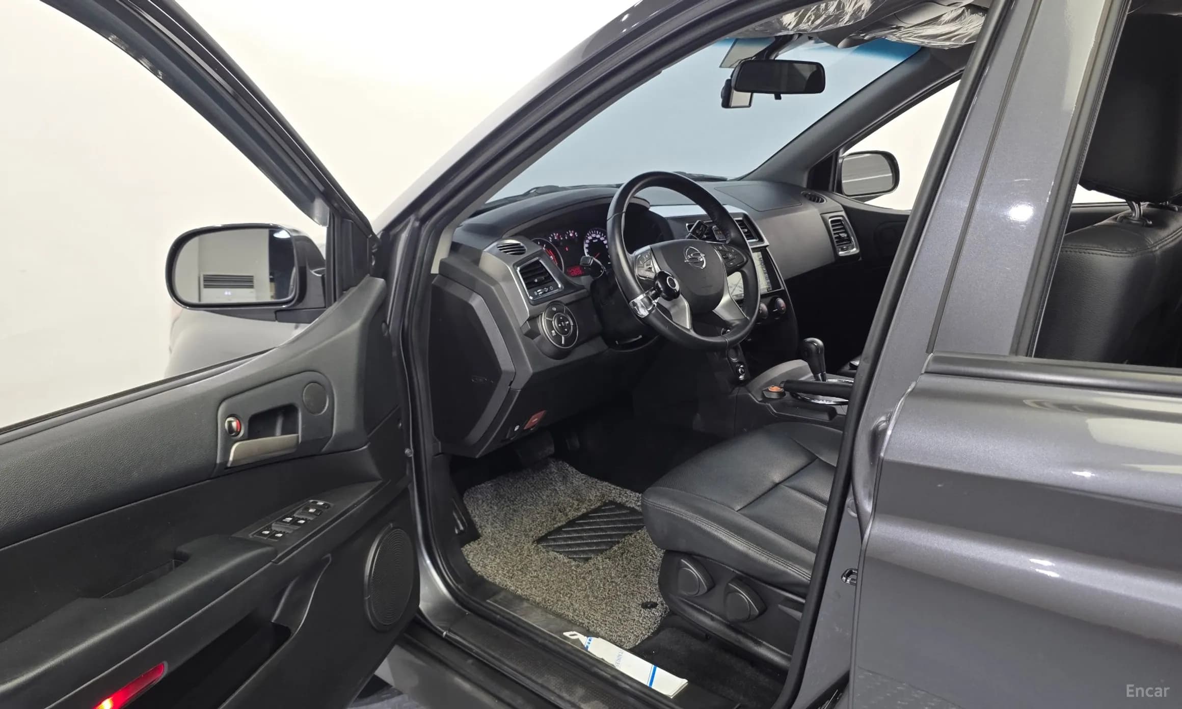 Korando Sports