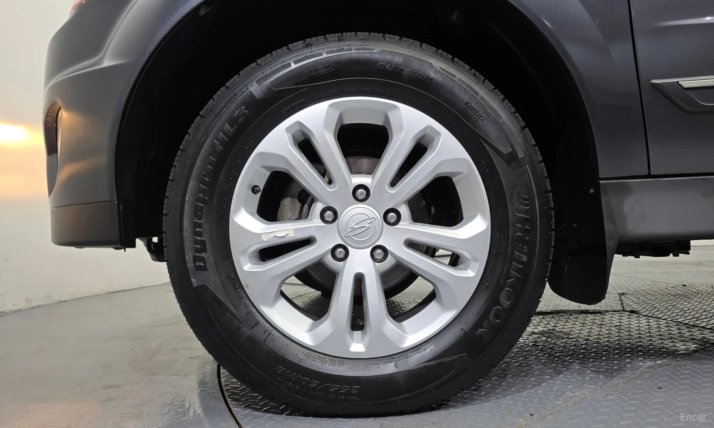 Korando Sports
