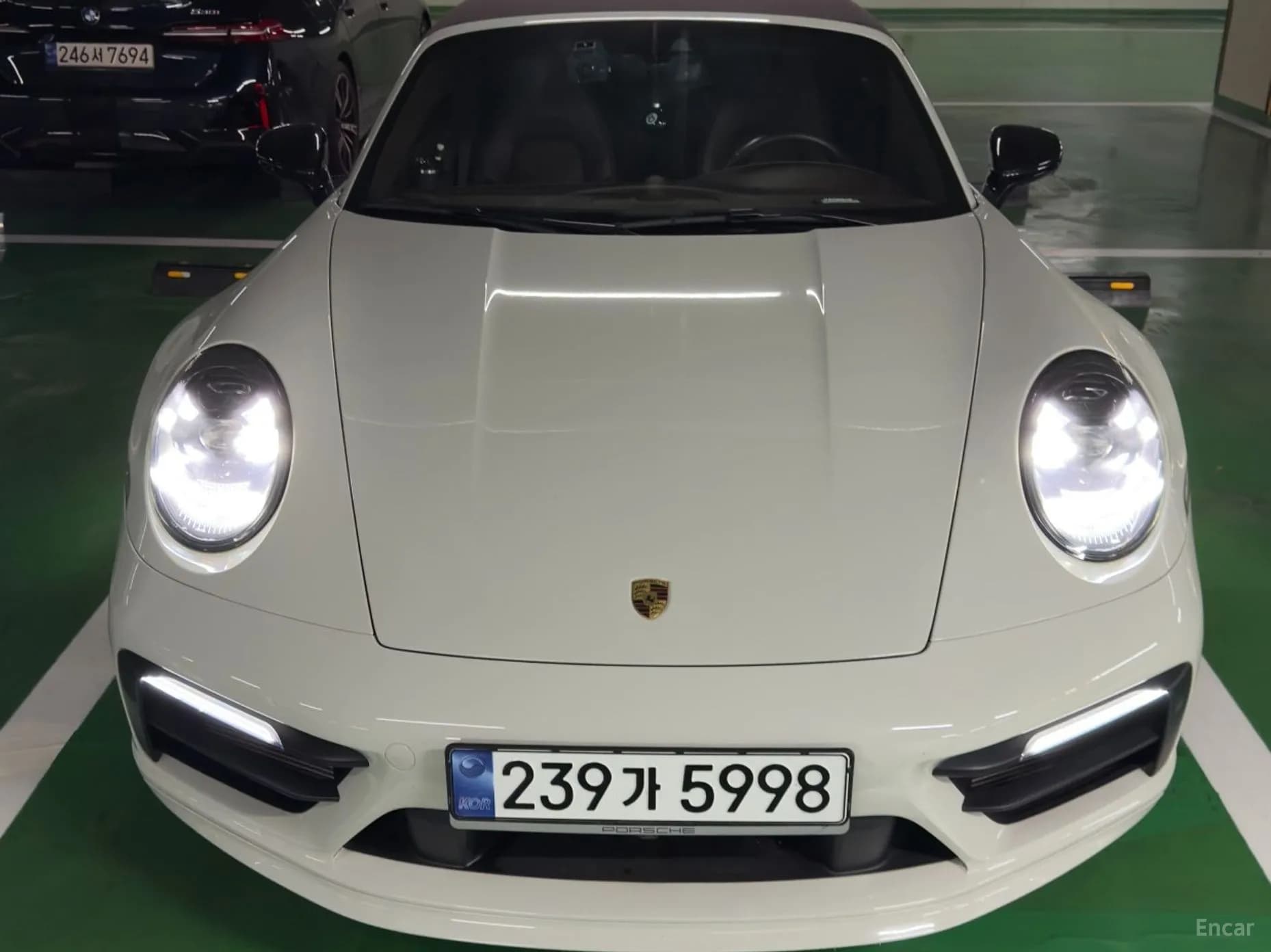 911 (992)