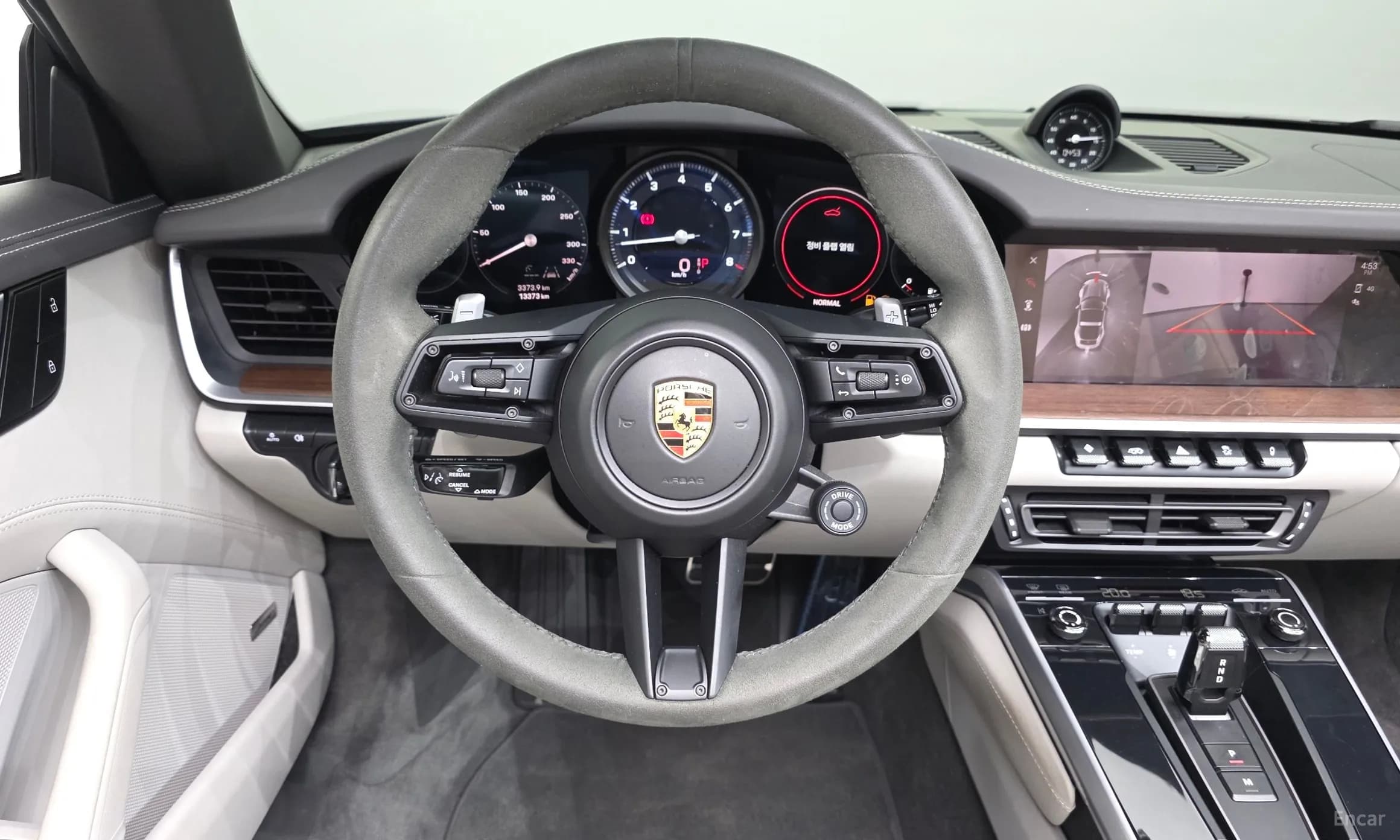 911 (992)