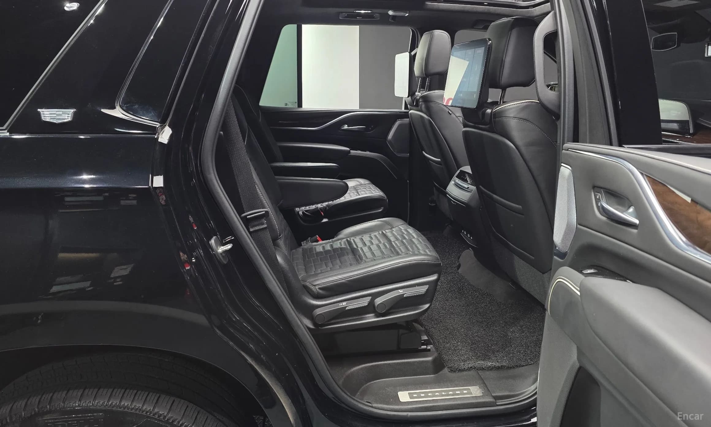 Escalade 5th Generation