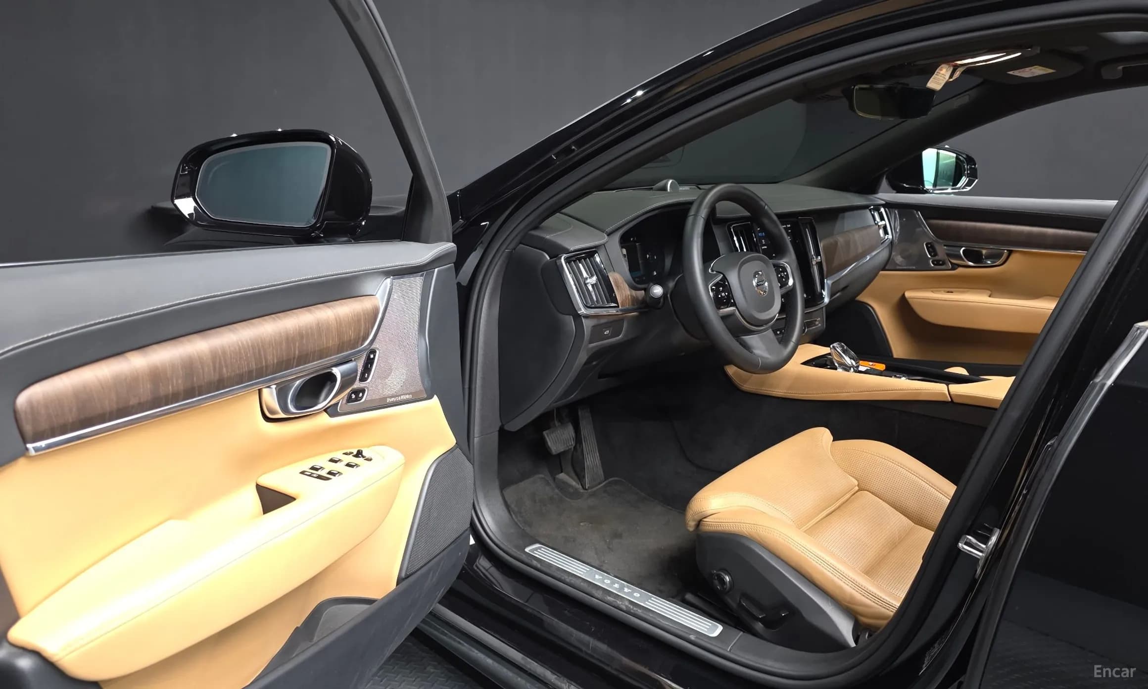S90