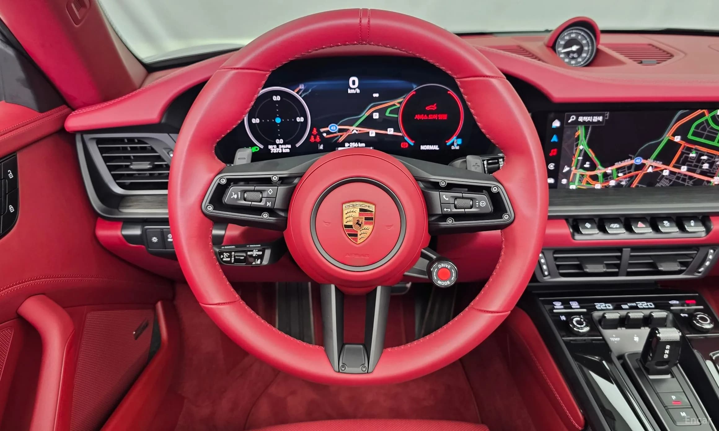 911 (992)