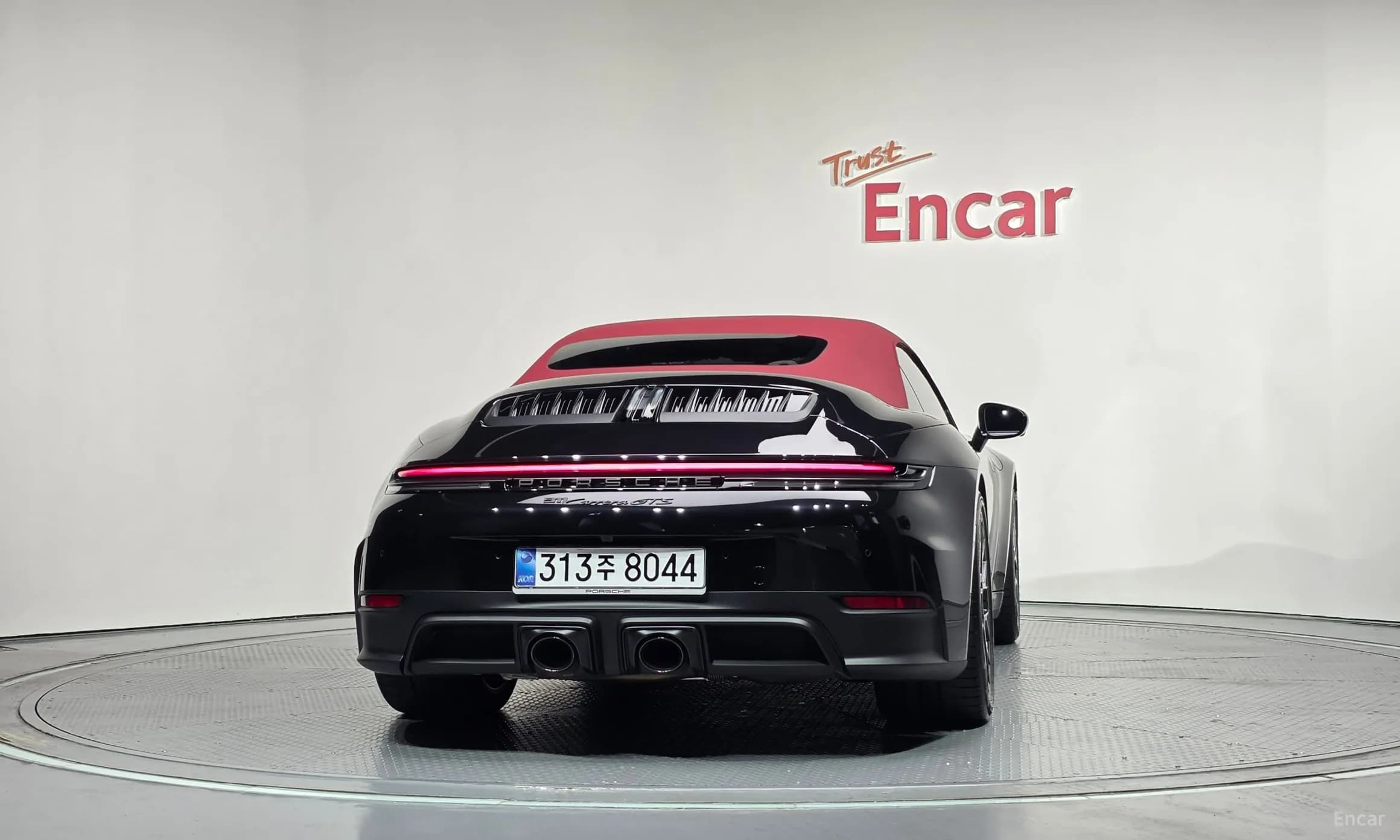 911 (992)