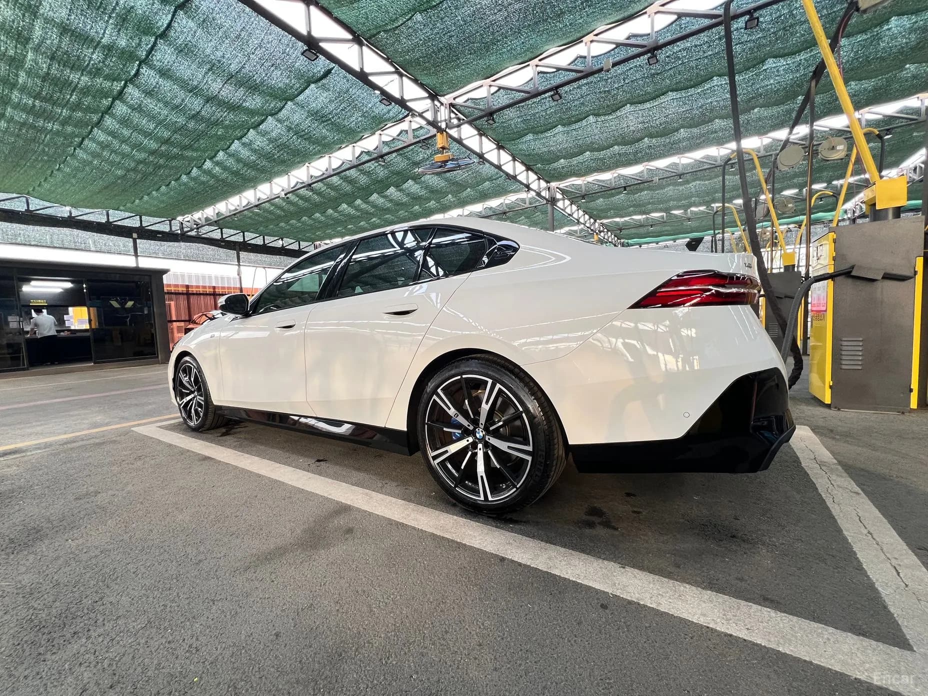 5 Series (G60)