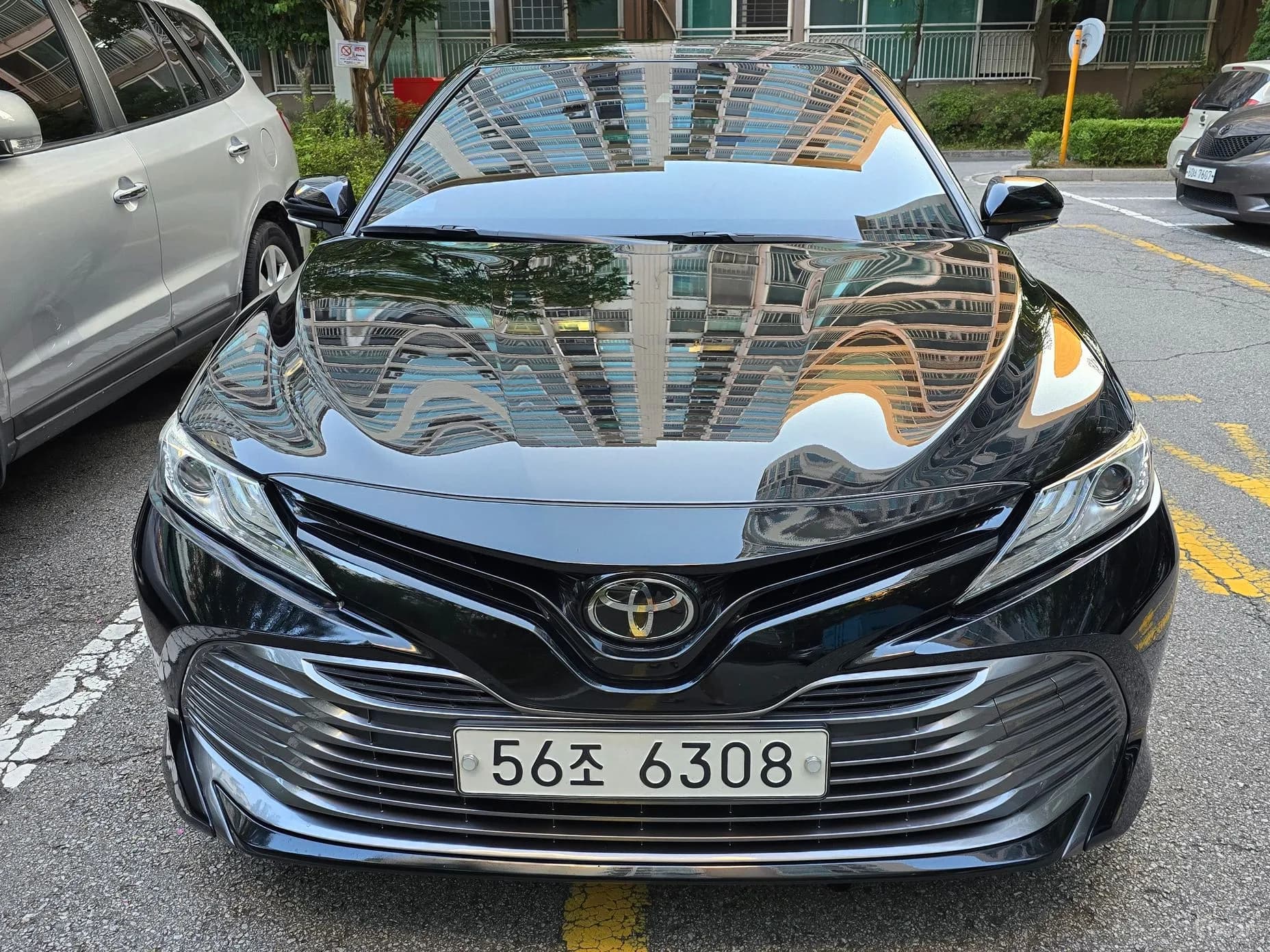 Camry (XV70)