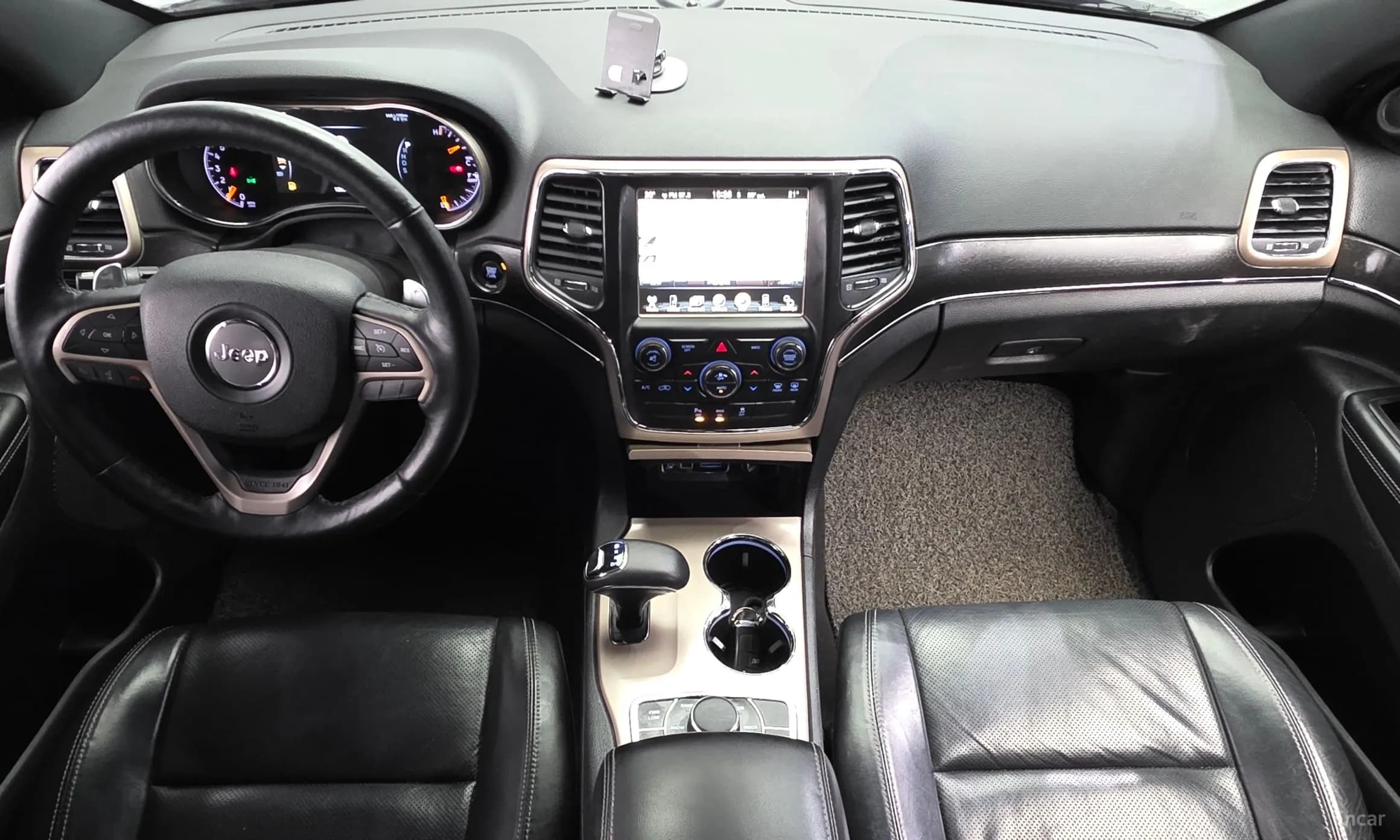 Grand Cherokee