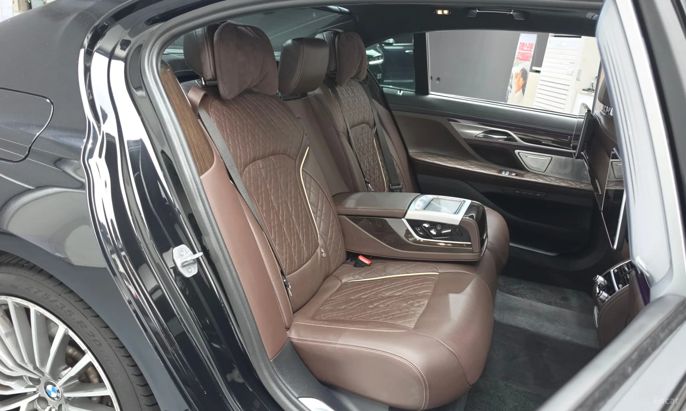 7 Series (G11)