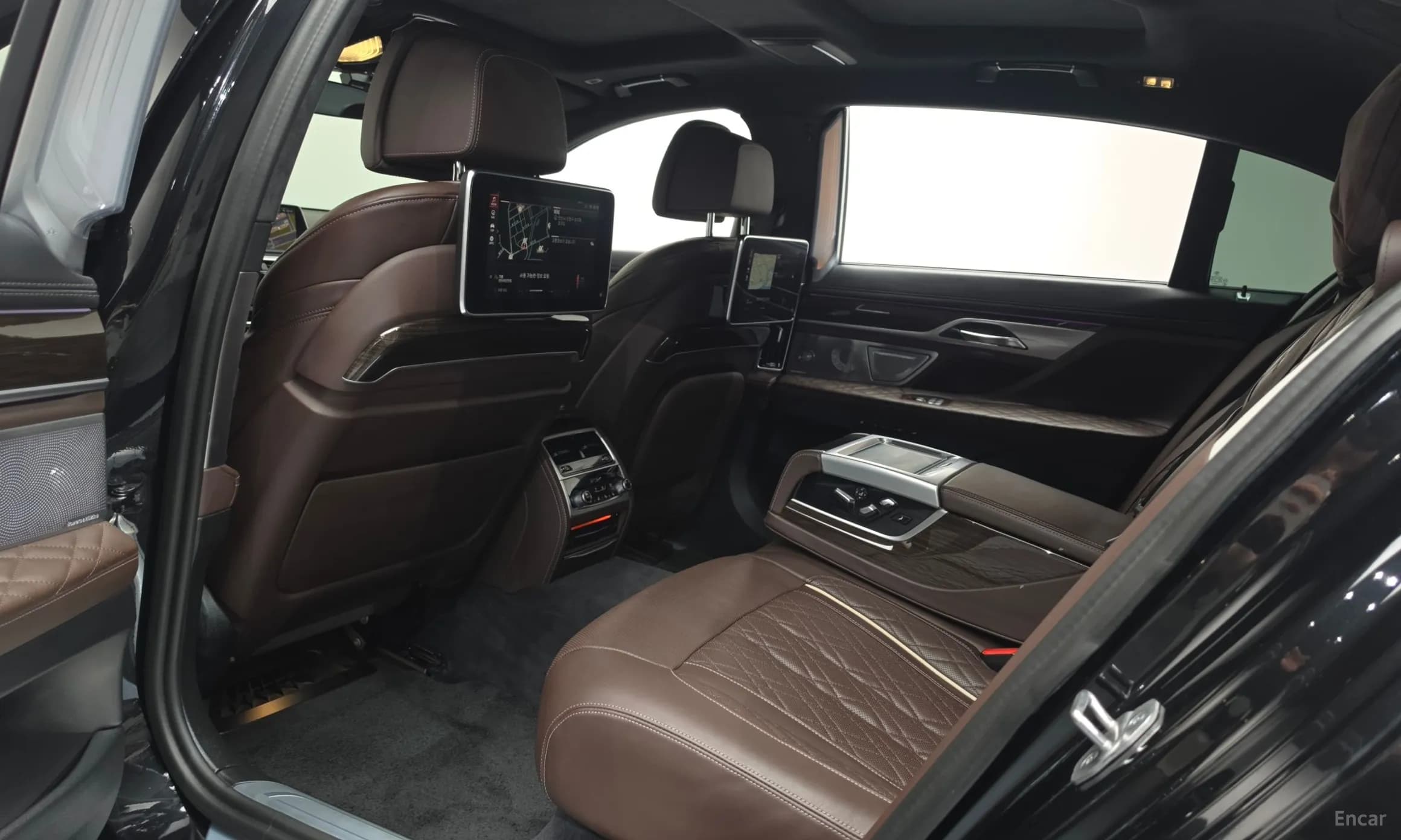7 Series (G11)