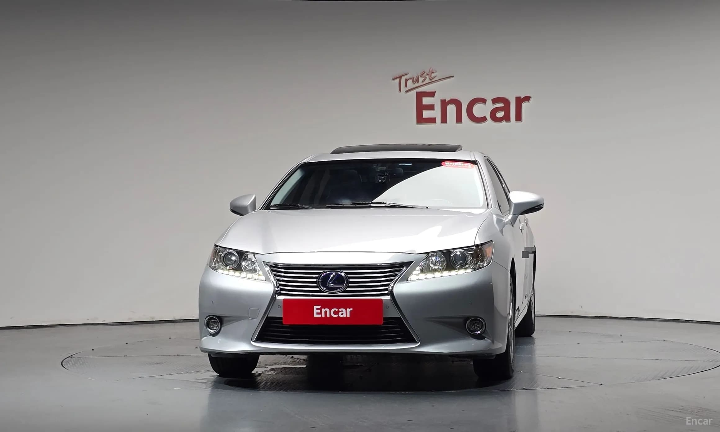 New ES300h