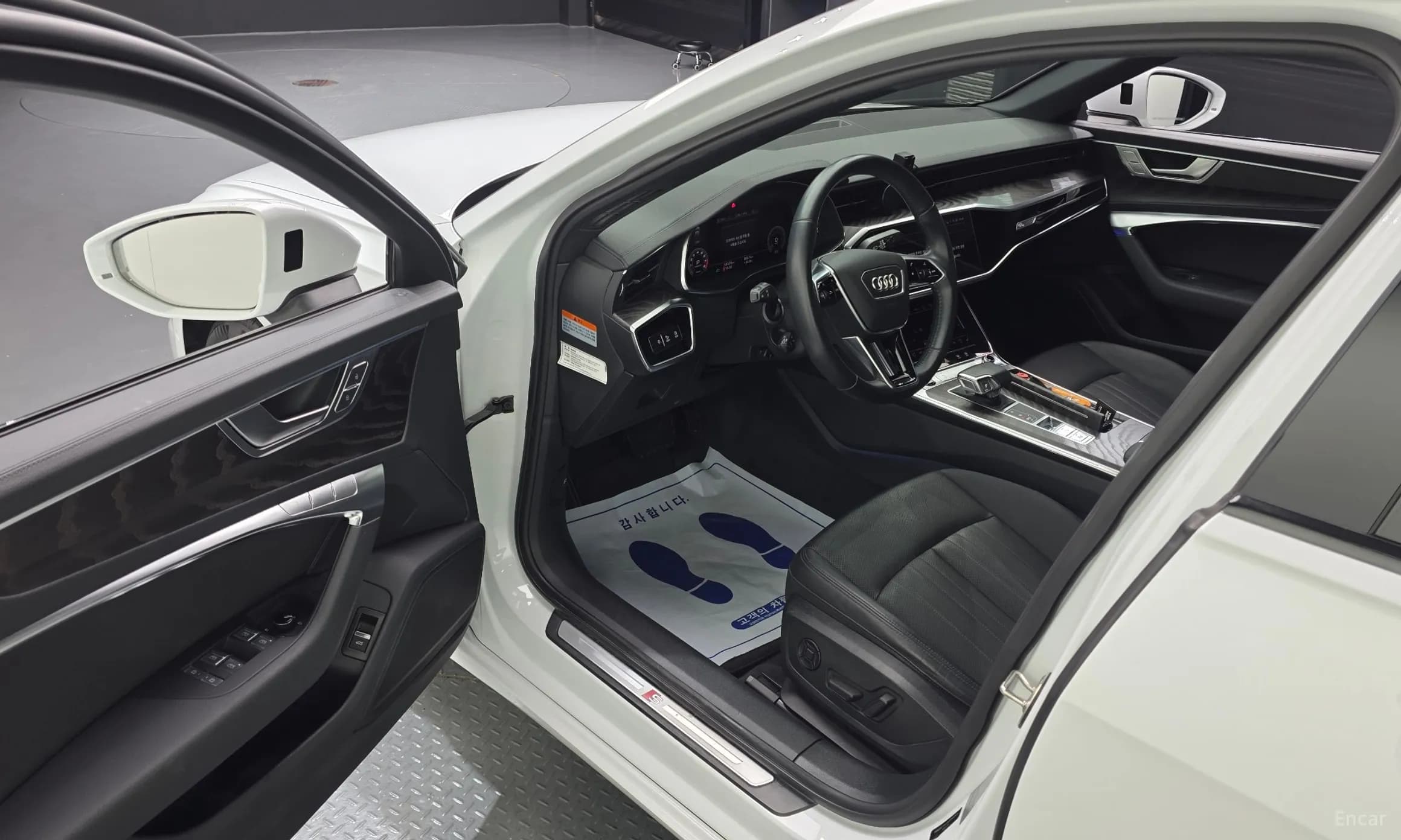 A6 (C8)
