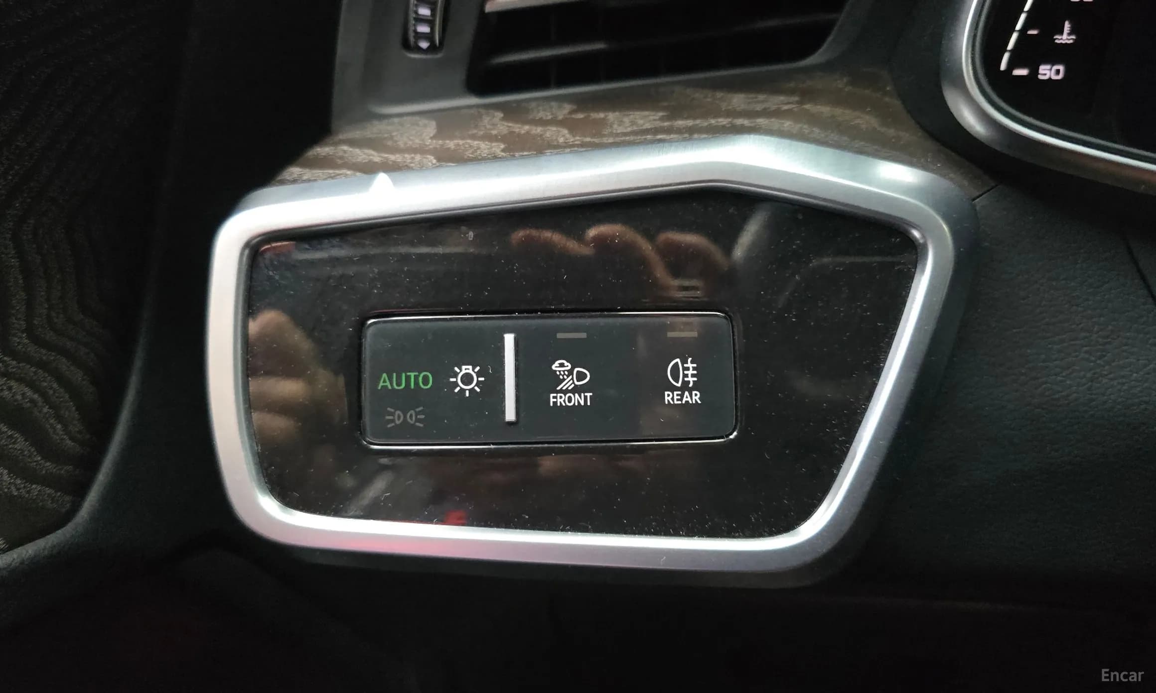 A6 (C8)