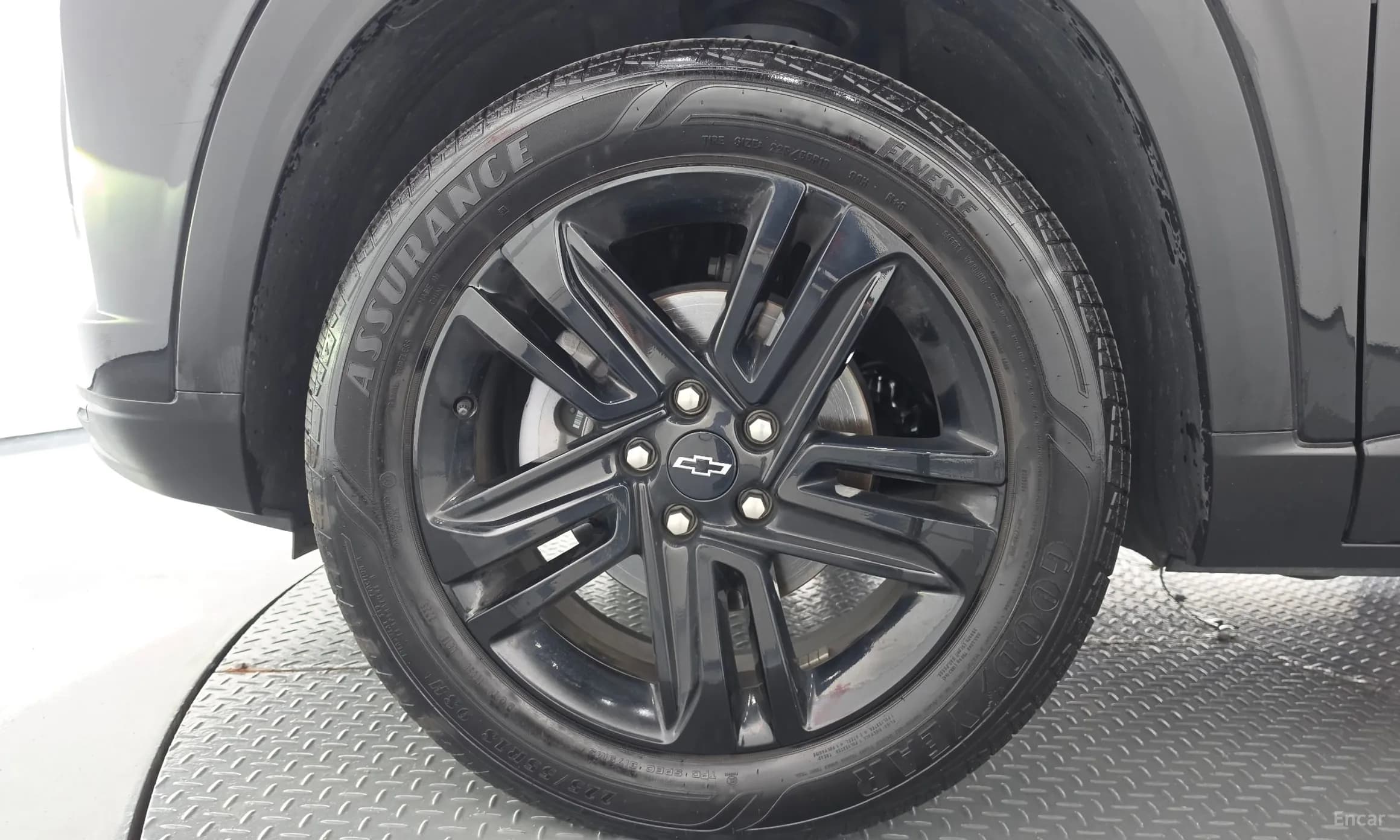 Trax Crossover